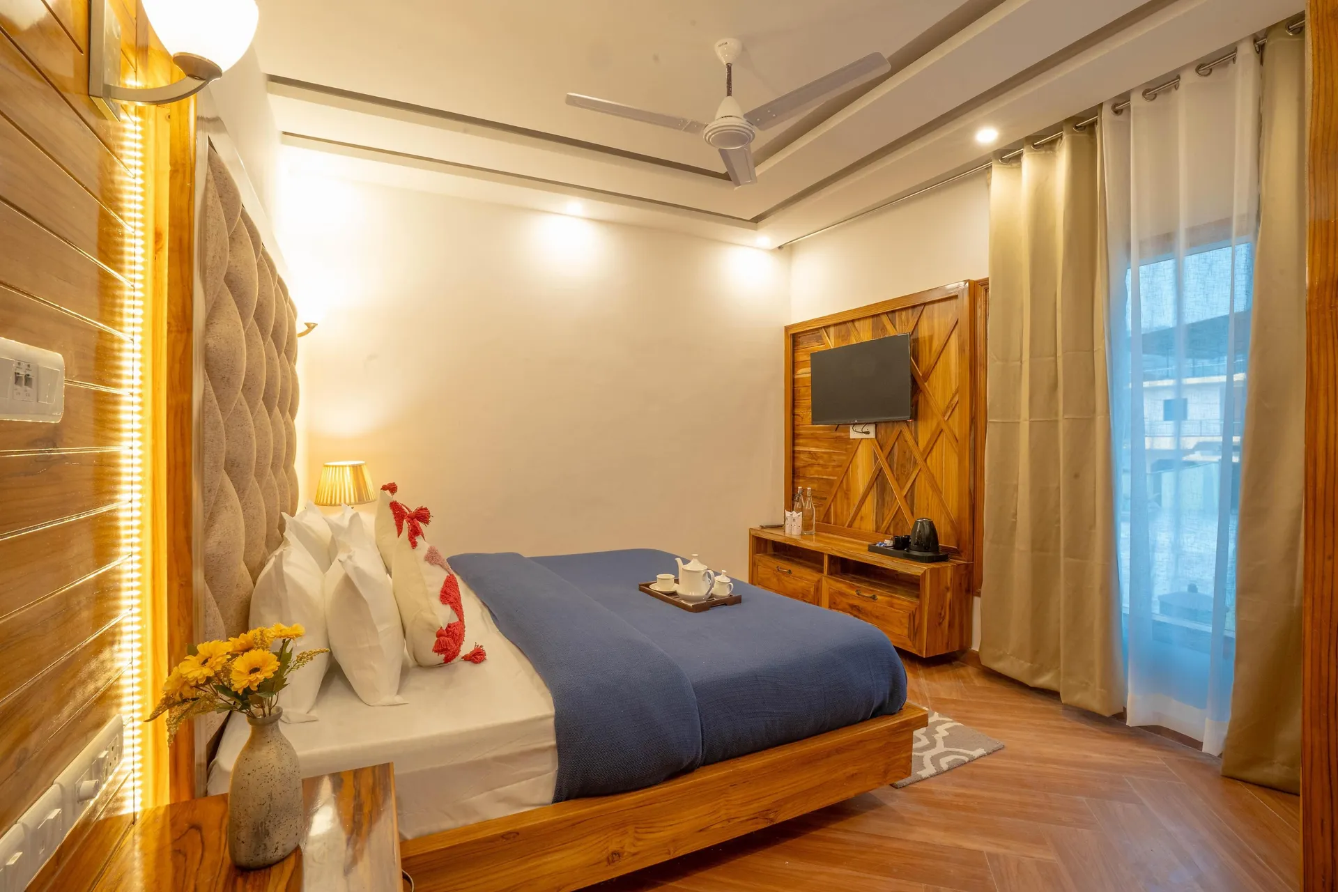 Perfectstayz Paradise Room