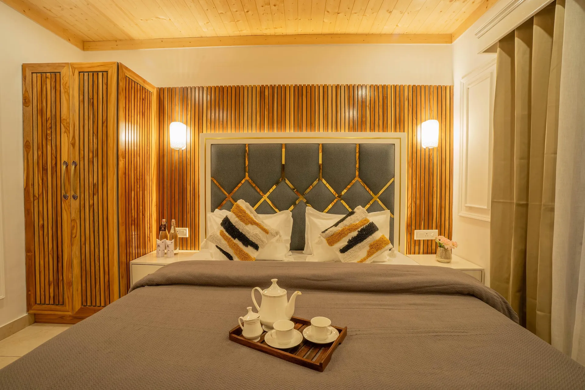 Perfectstayz Paradise Room