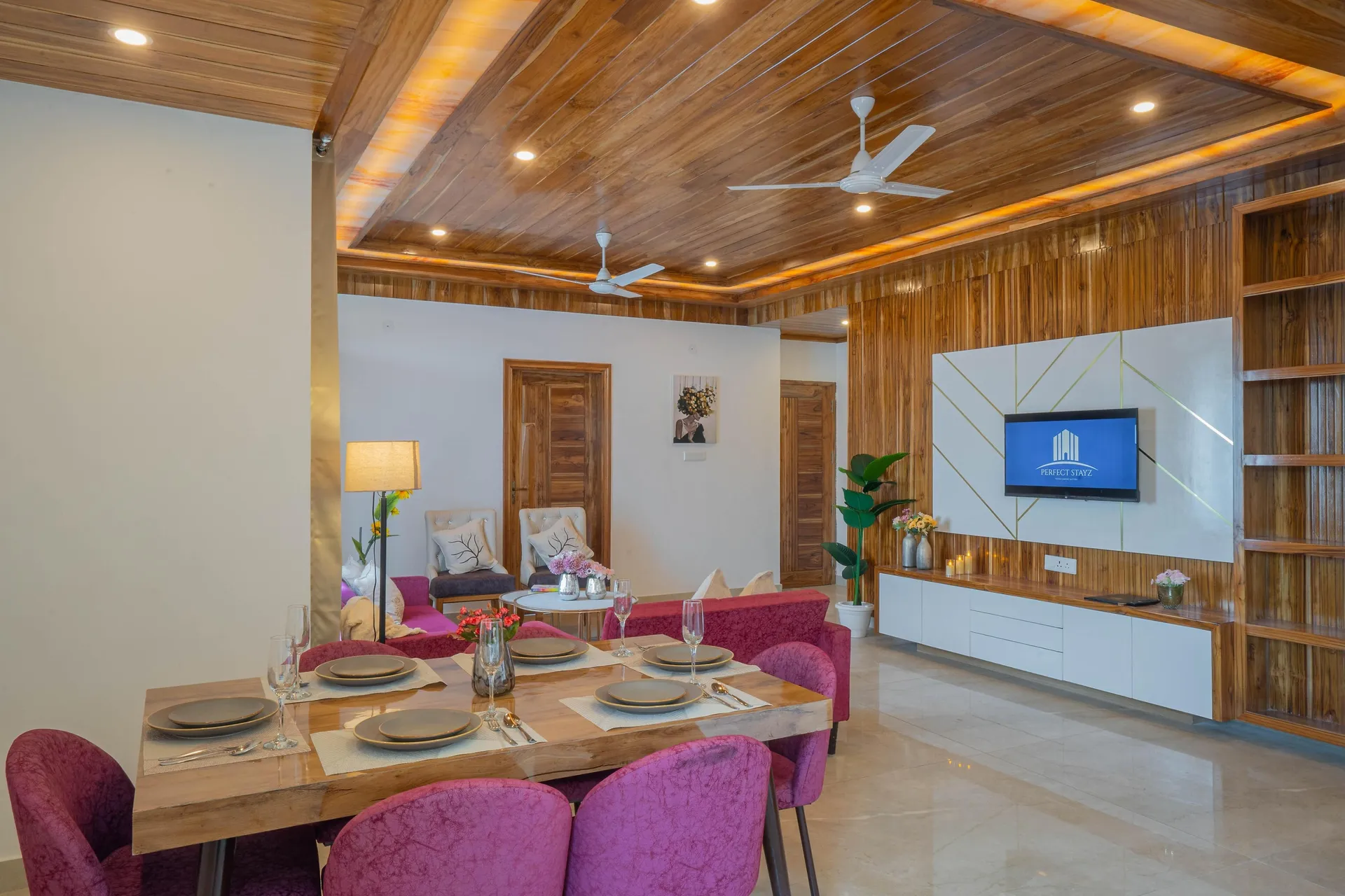 Perfectstayz Paradise Room