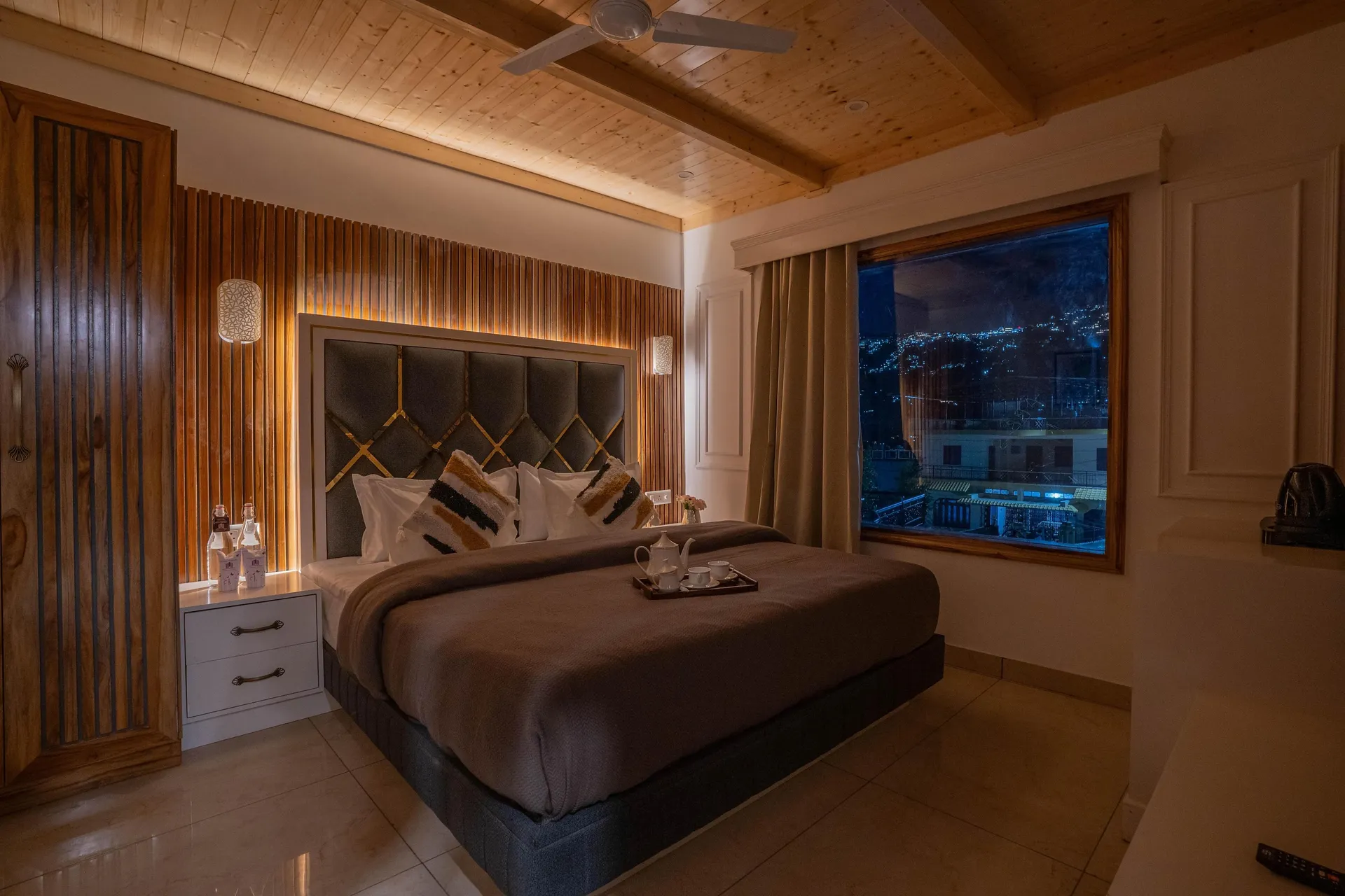Perfectstayz Paradise Room