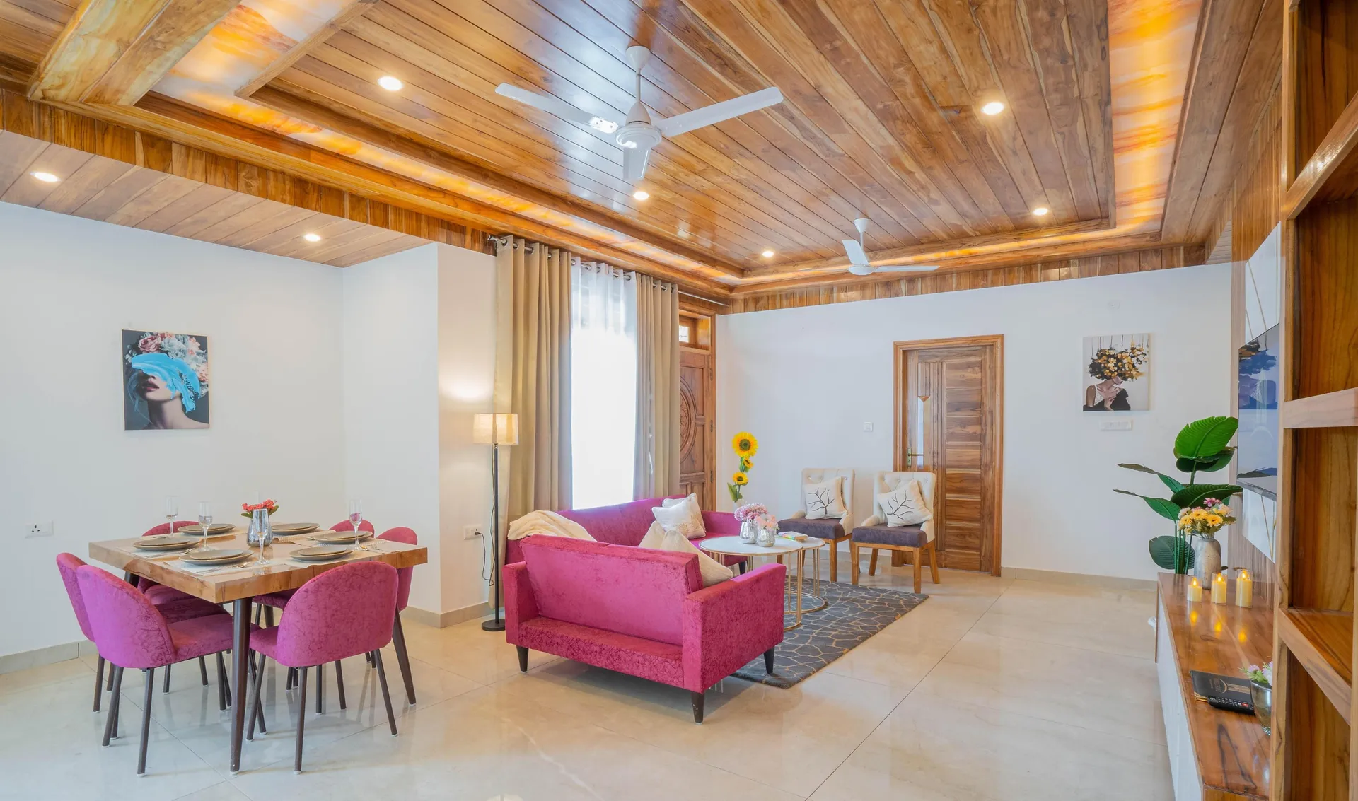 Perfectstayz Paradise Room