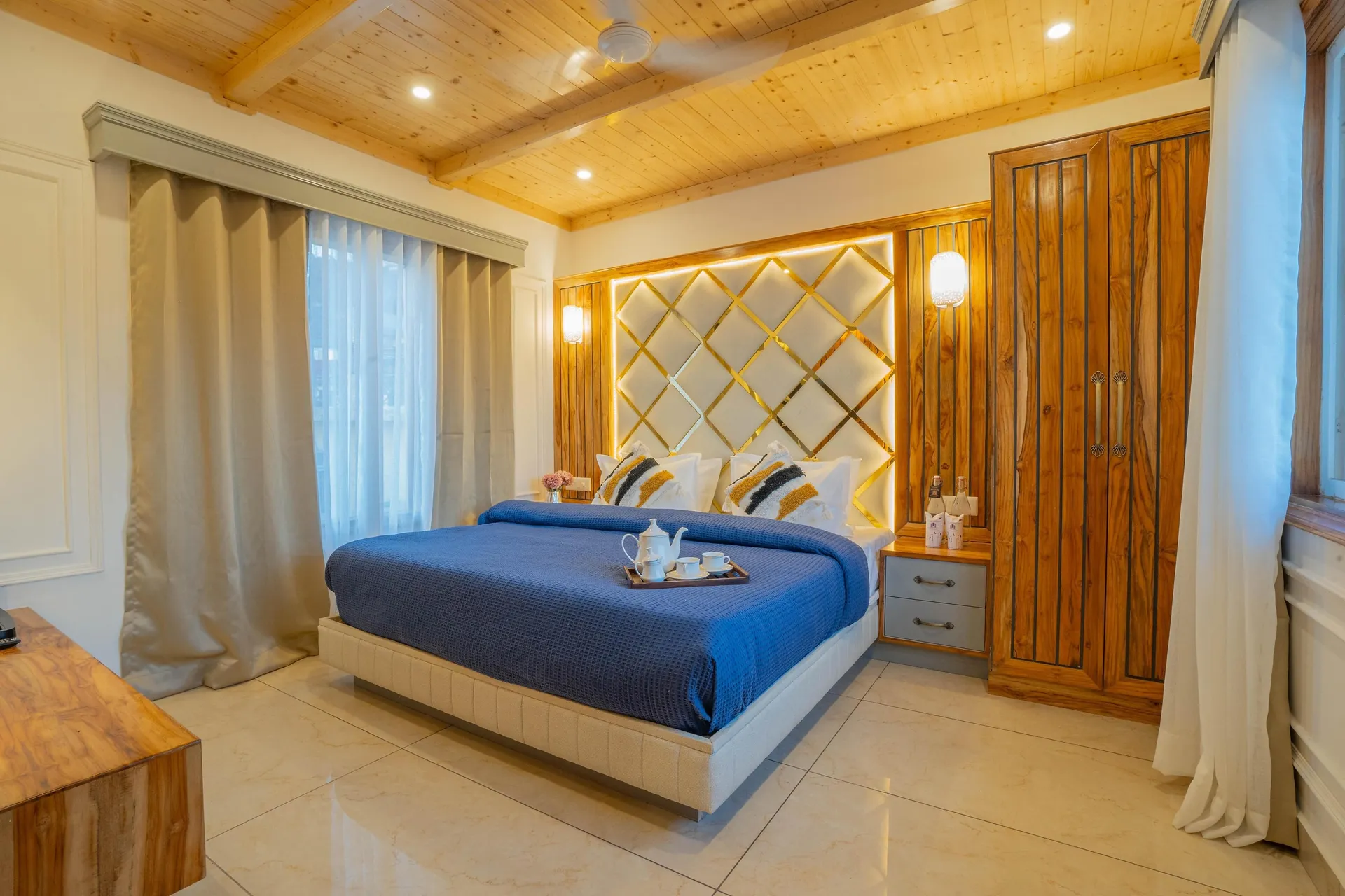 Perfectstayz Paradise Room