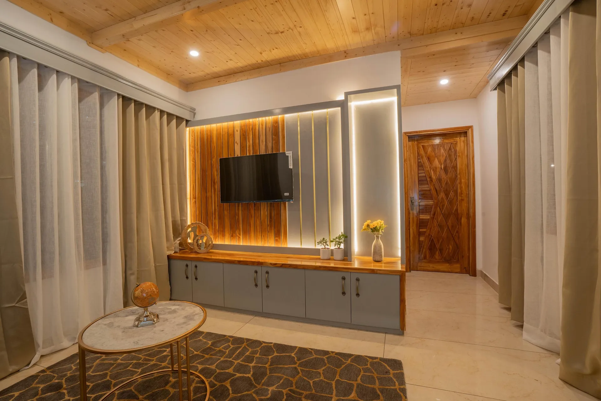 Perfectstayz Paradise Room
