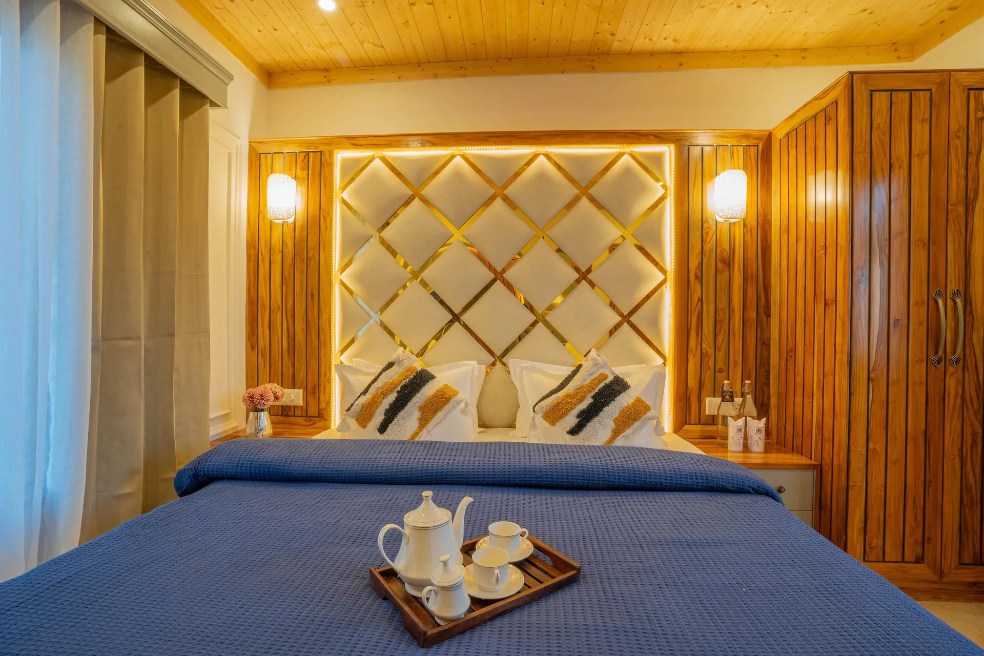 Perfectstayz Paradise Room