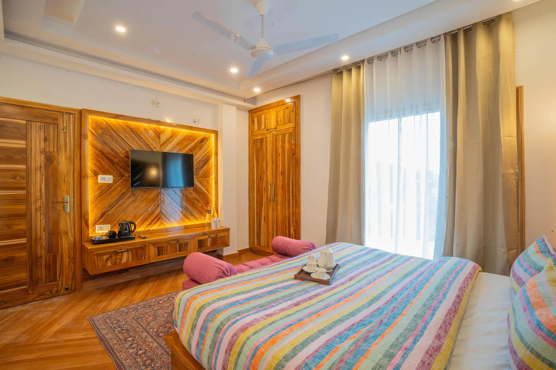 Perfectstayz Paradise Room