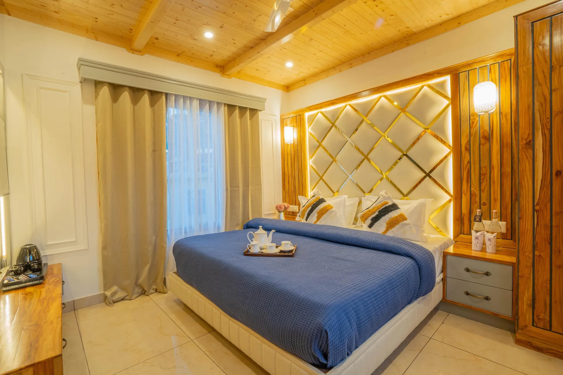 Perfectstayz Paradise Room