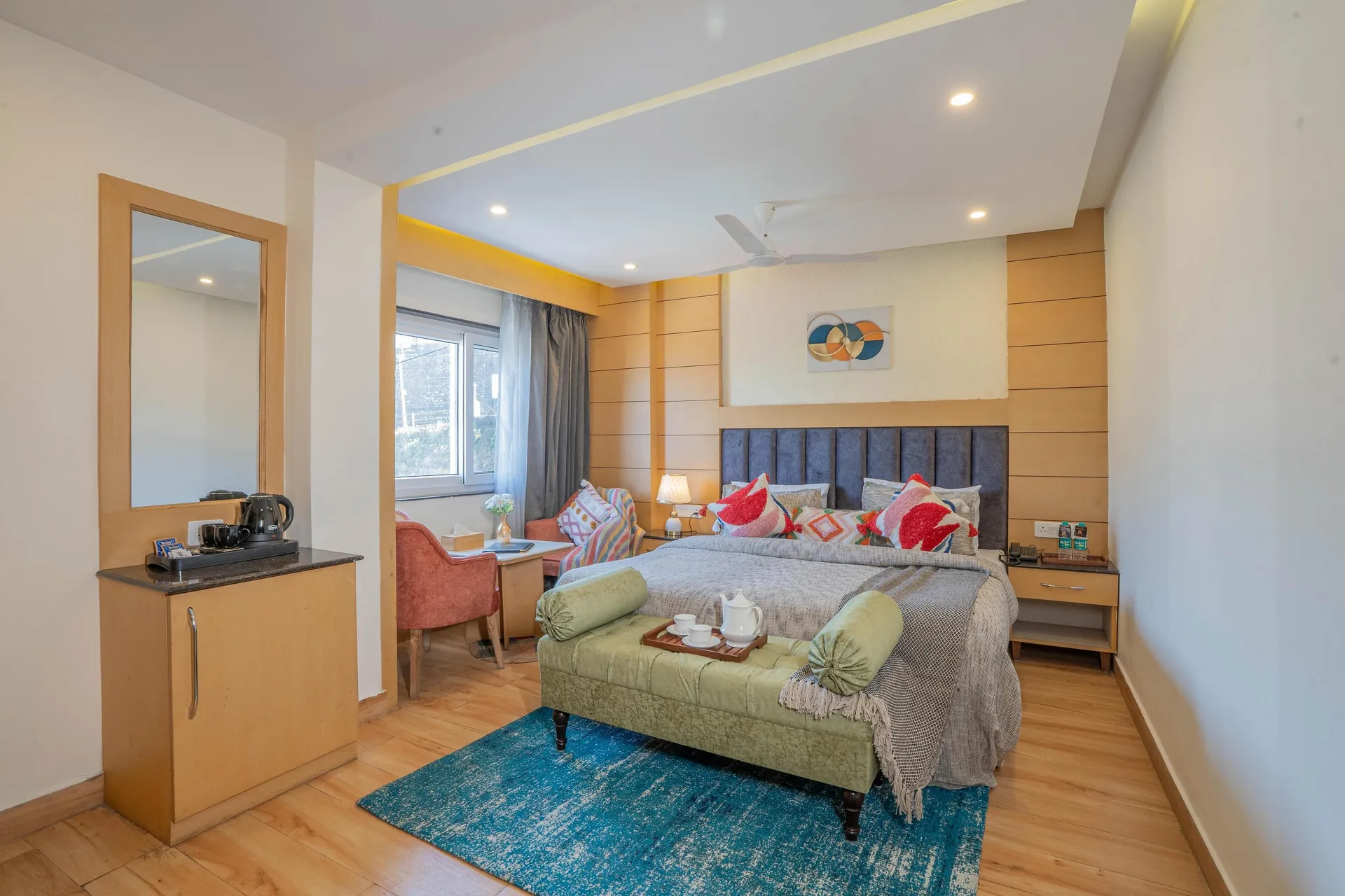 Perfectstayz Premium Mall Road Room