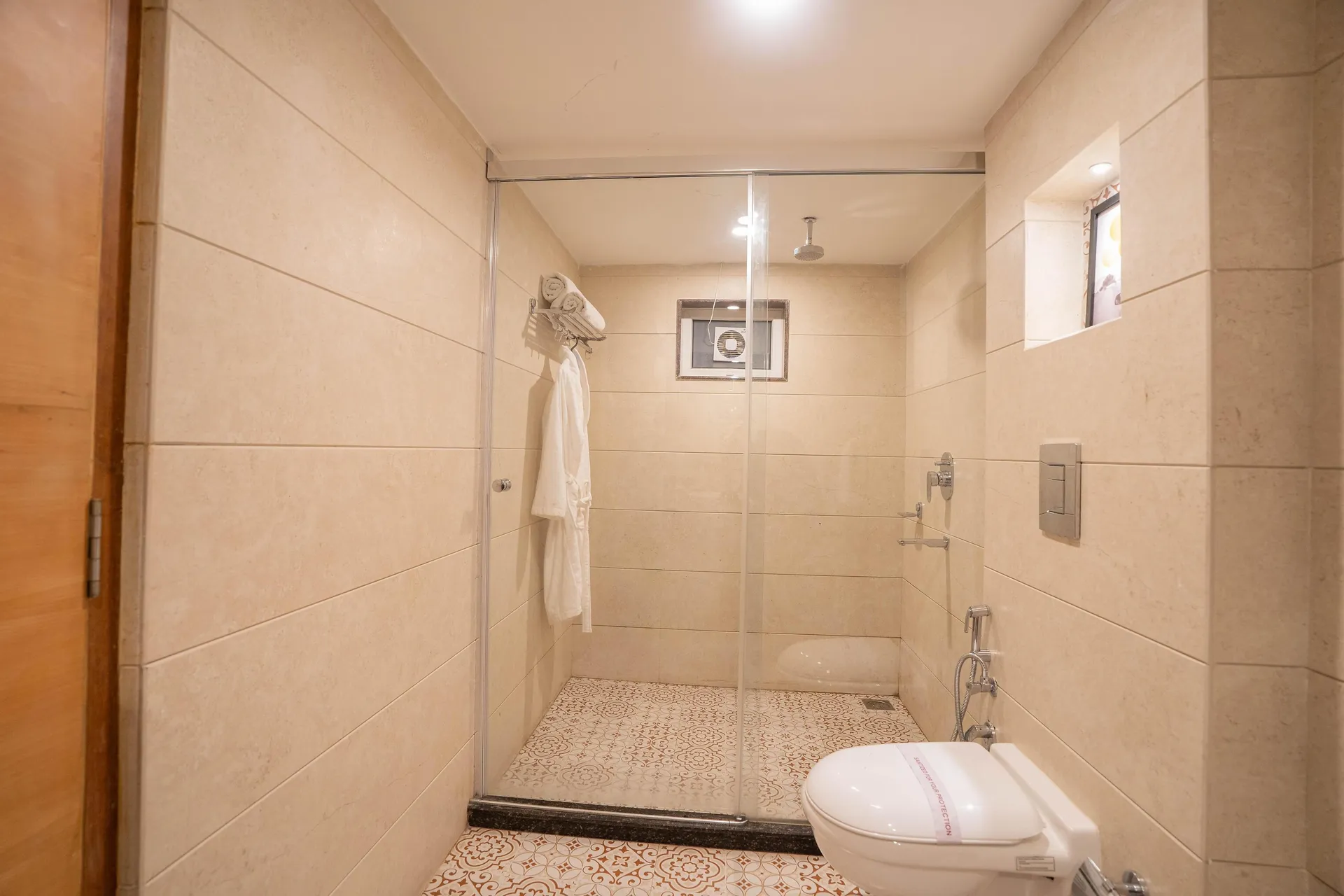 Perfectstayz Premium Mall Road Room