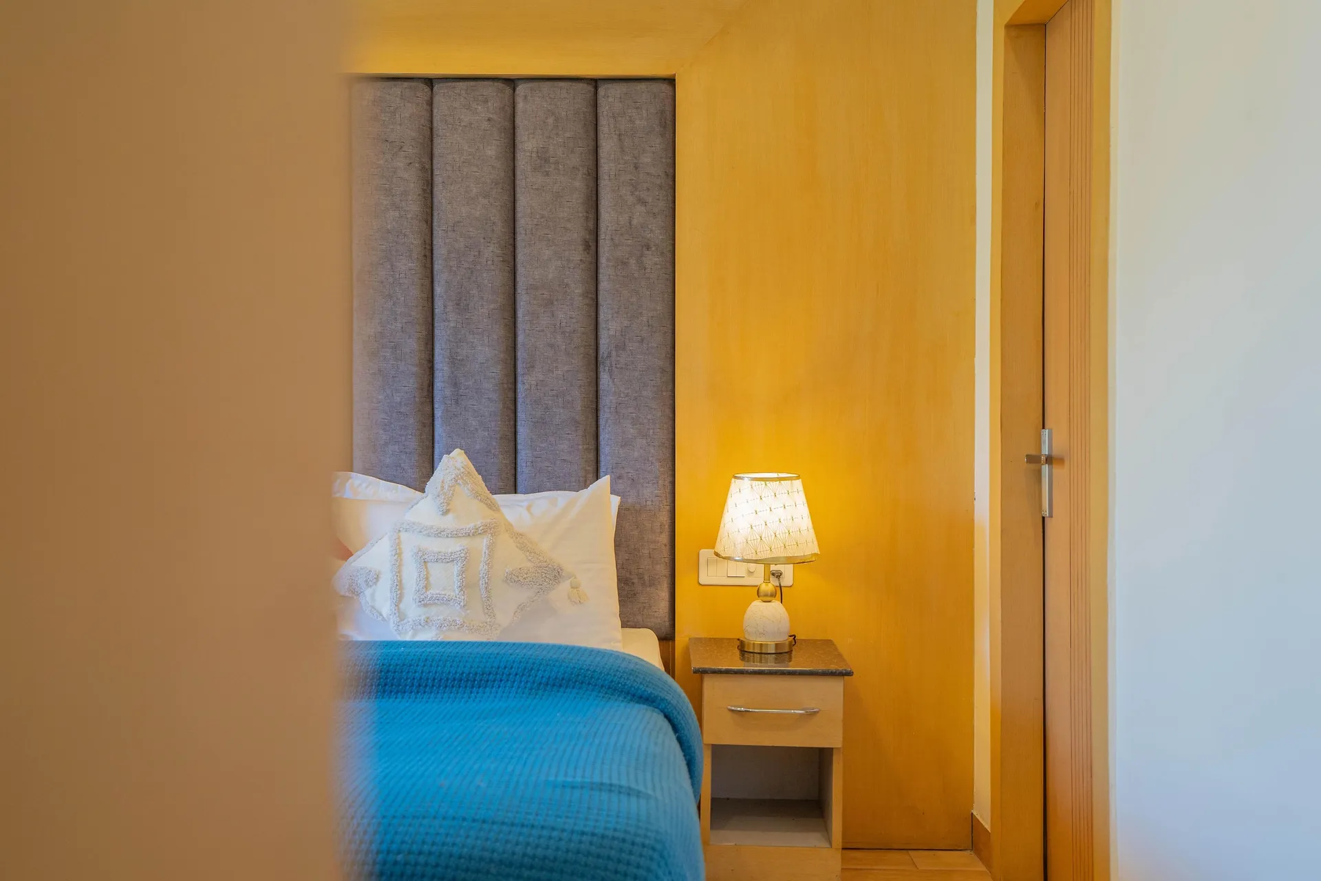 Perfectstayz Premium Mall Road Room