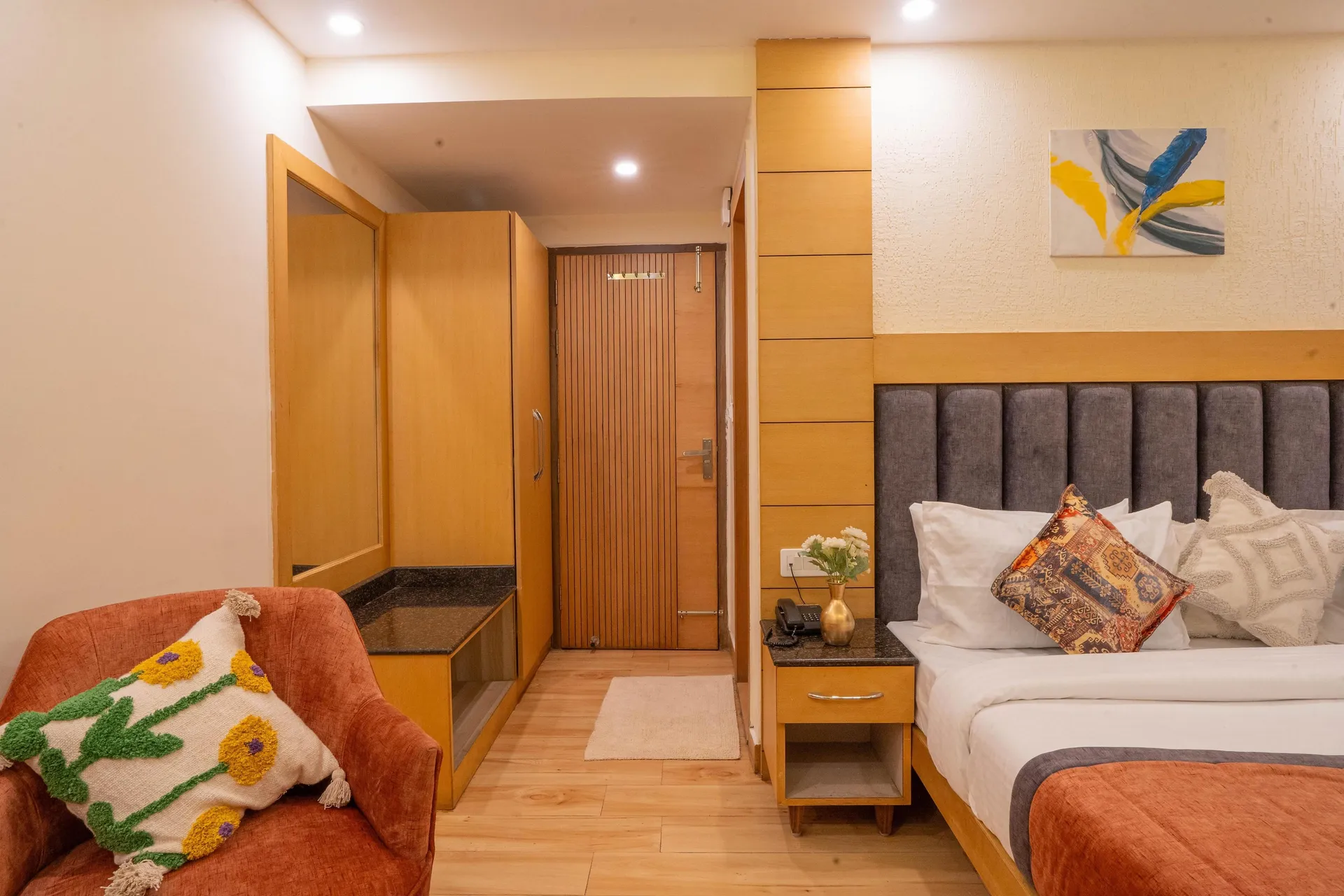 Perfectstayz Premium Mall Road Room