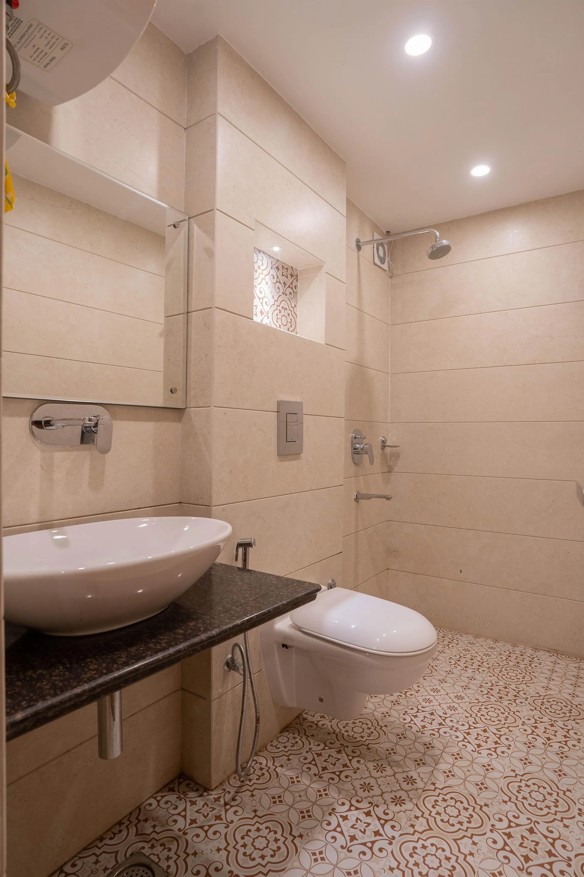 Perfectstayz Premium Mall Road Washroom
