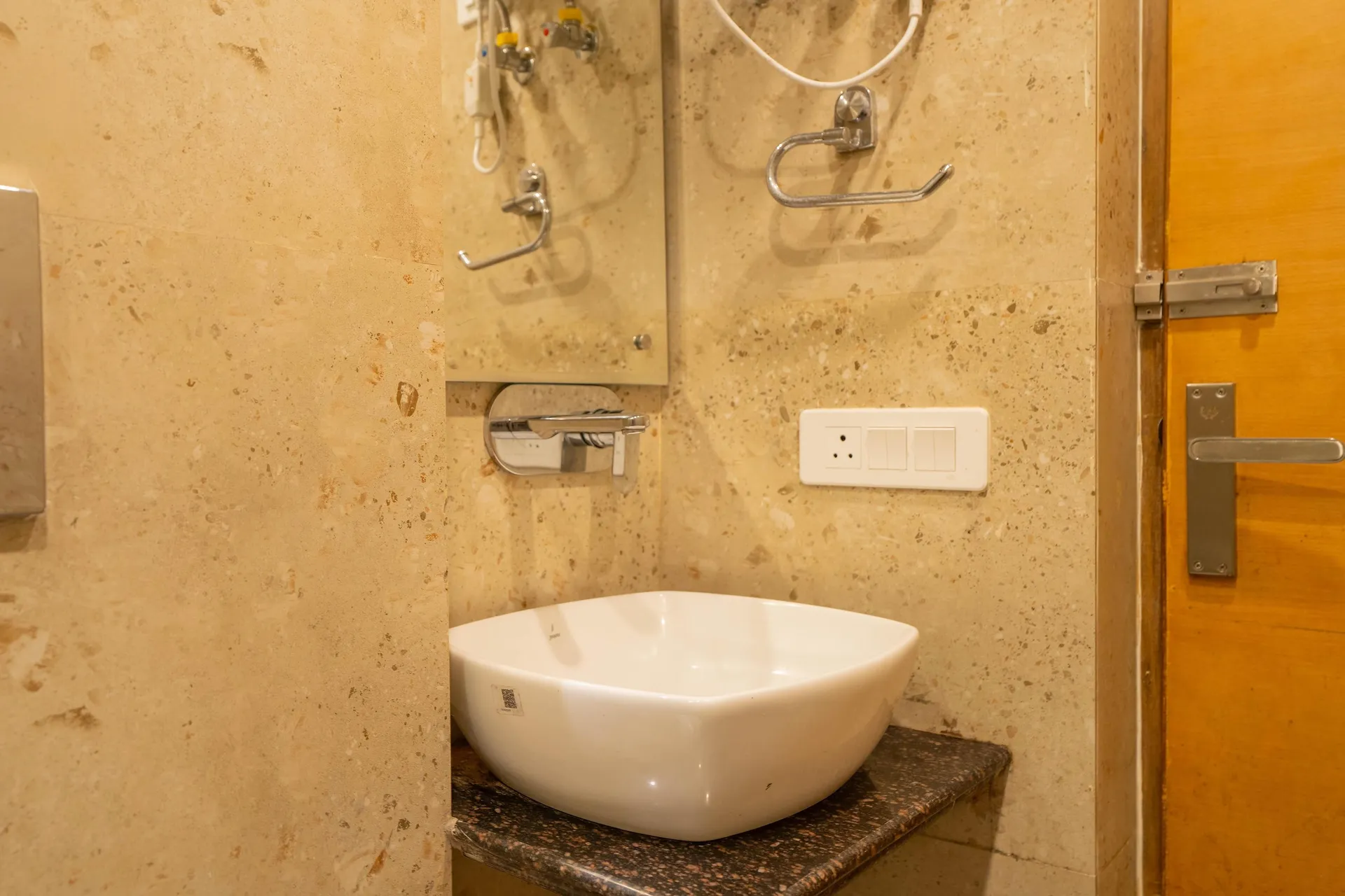 Perfectstayz Premium Mall Road Washroom