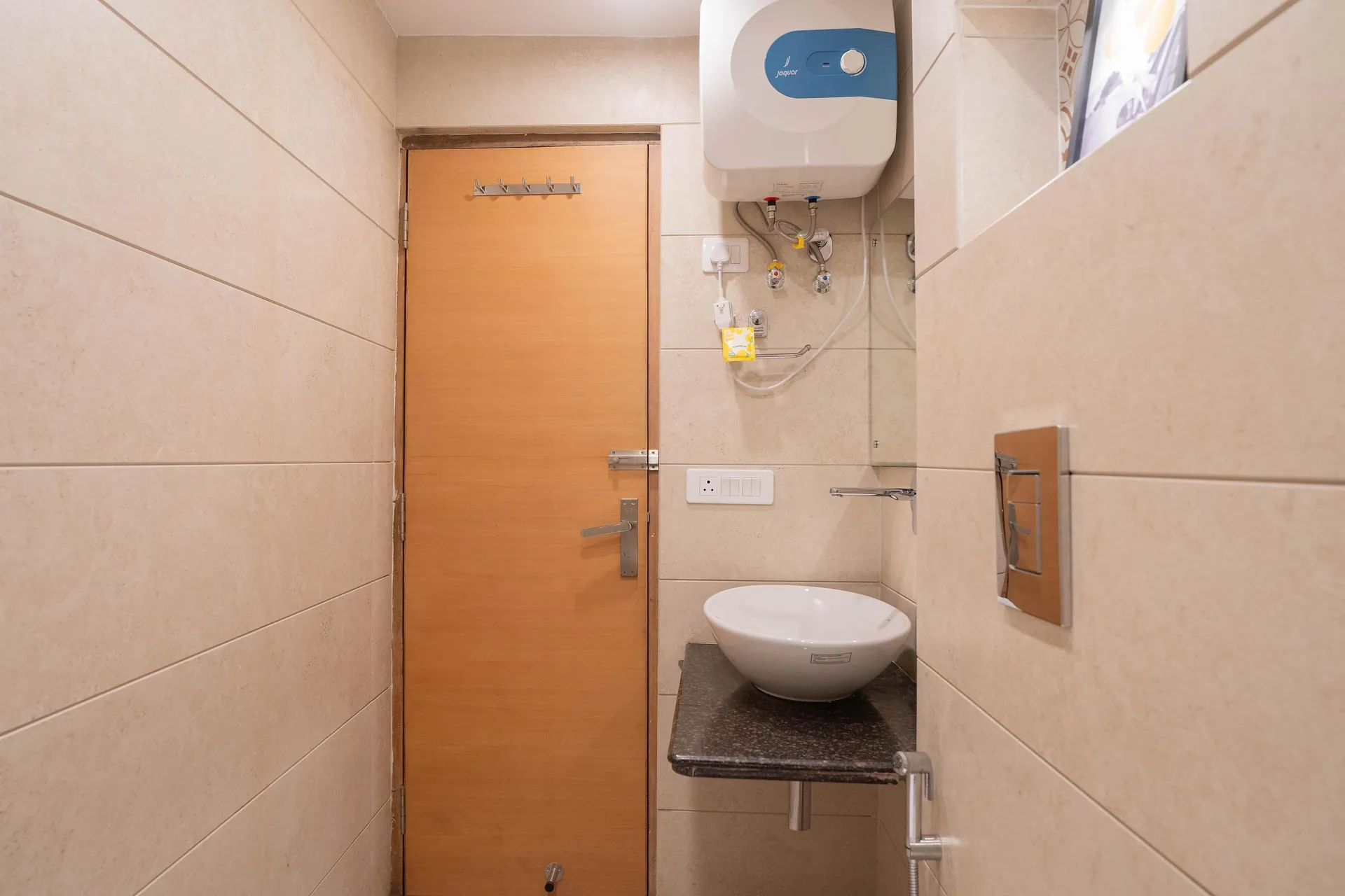 Perfectstayz Premium Mall Road Washroom