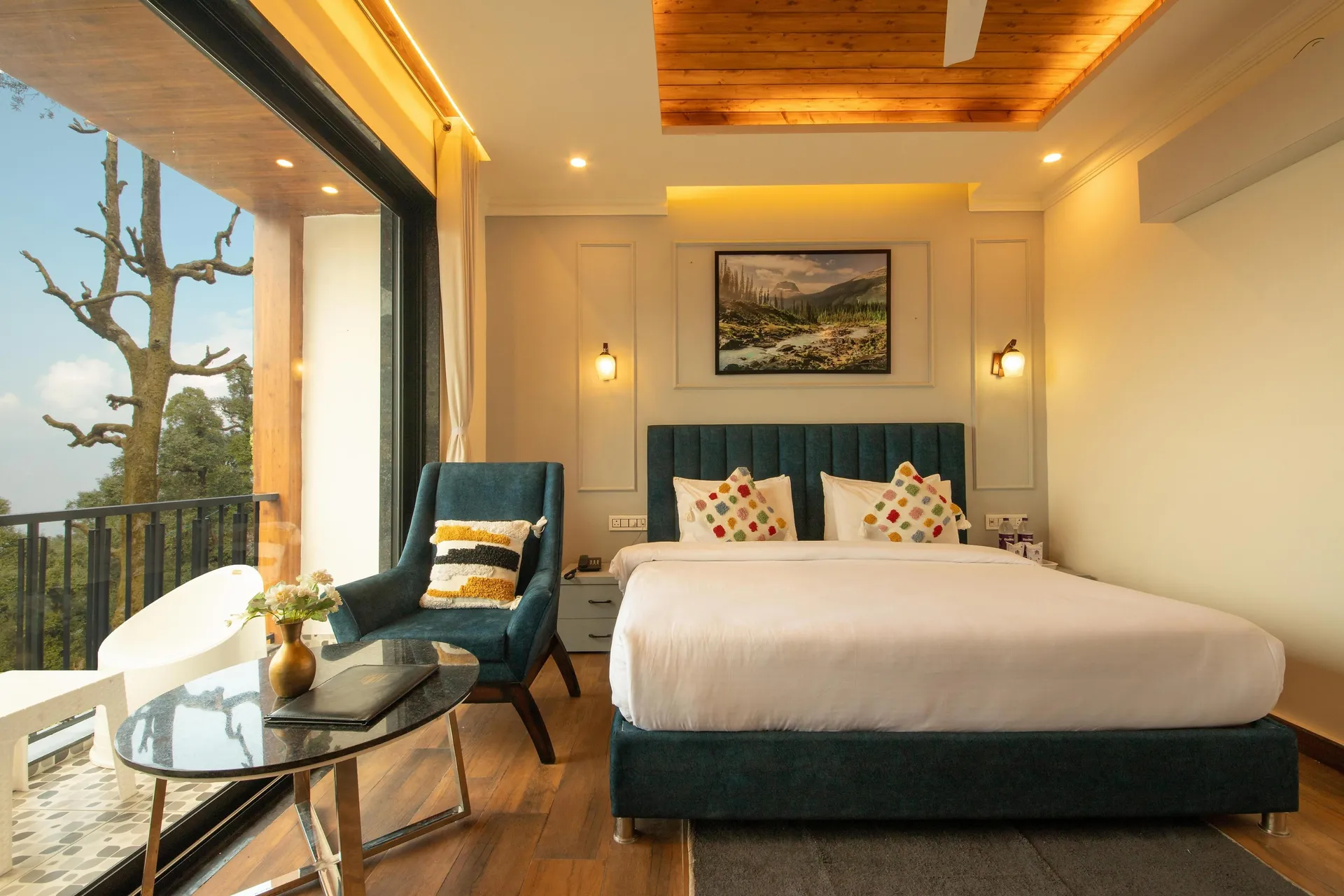 Perfectstayz Premium Westend @ Mall Road Room