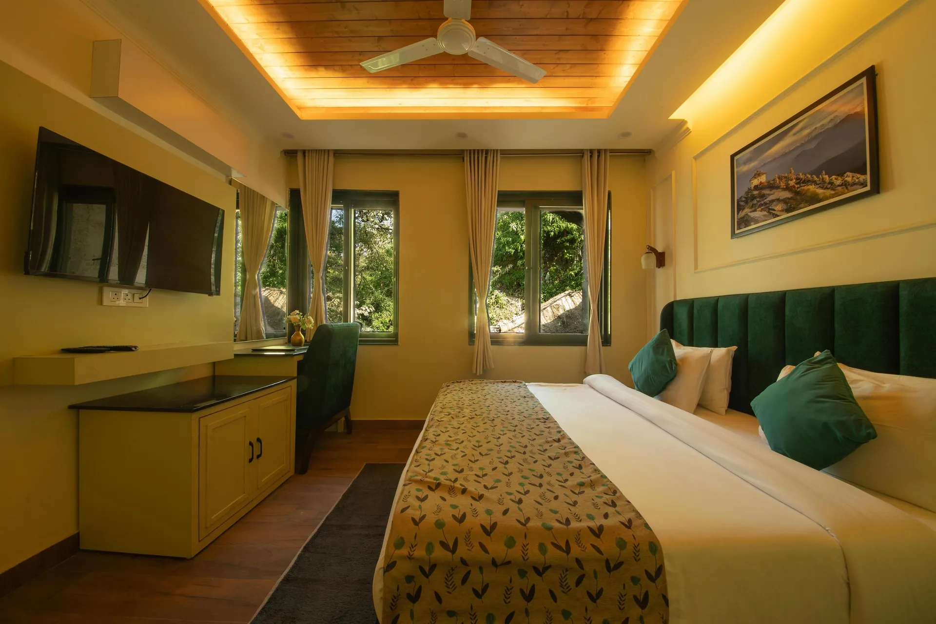 Perfectstayz Premium Westend @ Mall Road Room
