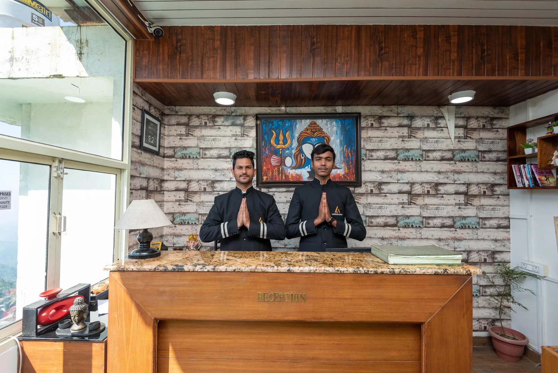Shining hills by Lawrence Hotels Reception