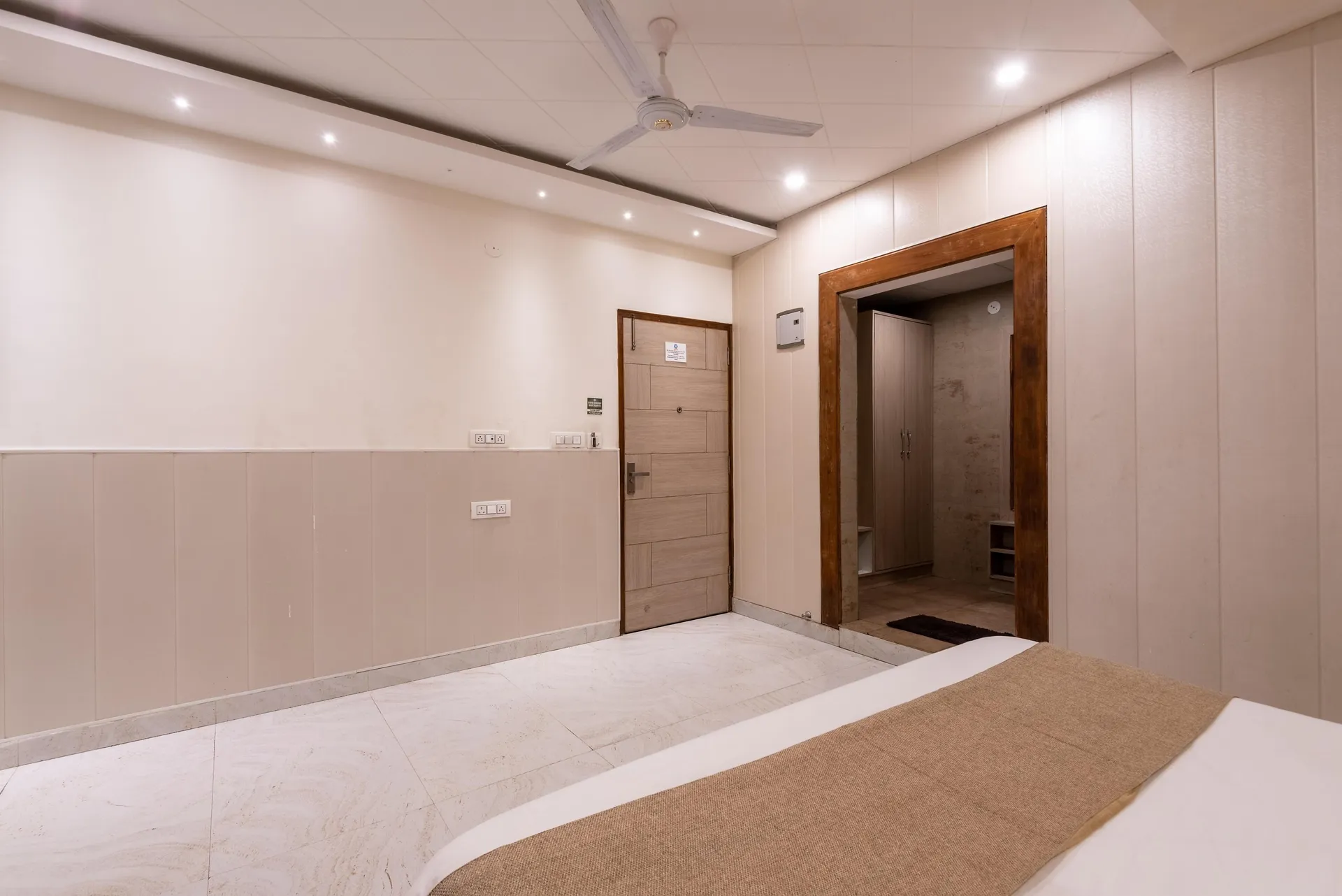 Shining hills by Lawrence Hotels Room