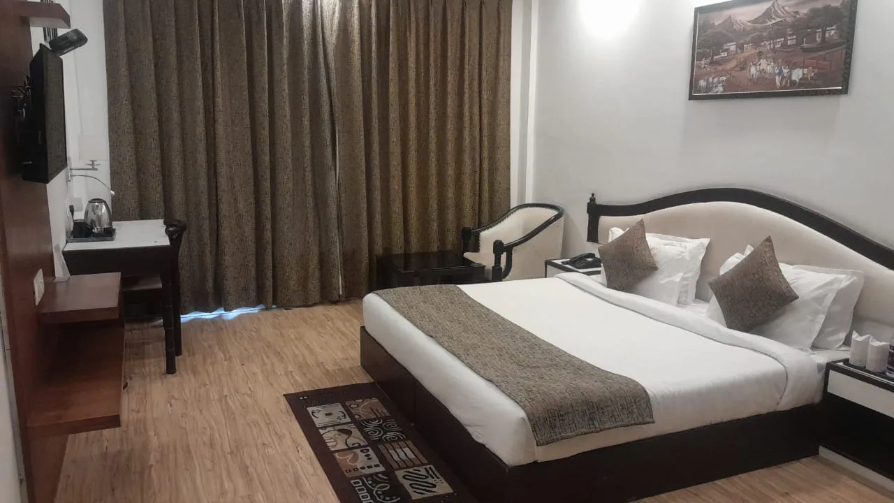 Shivalik Hills Mussoorie Room