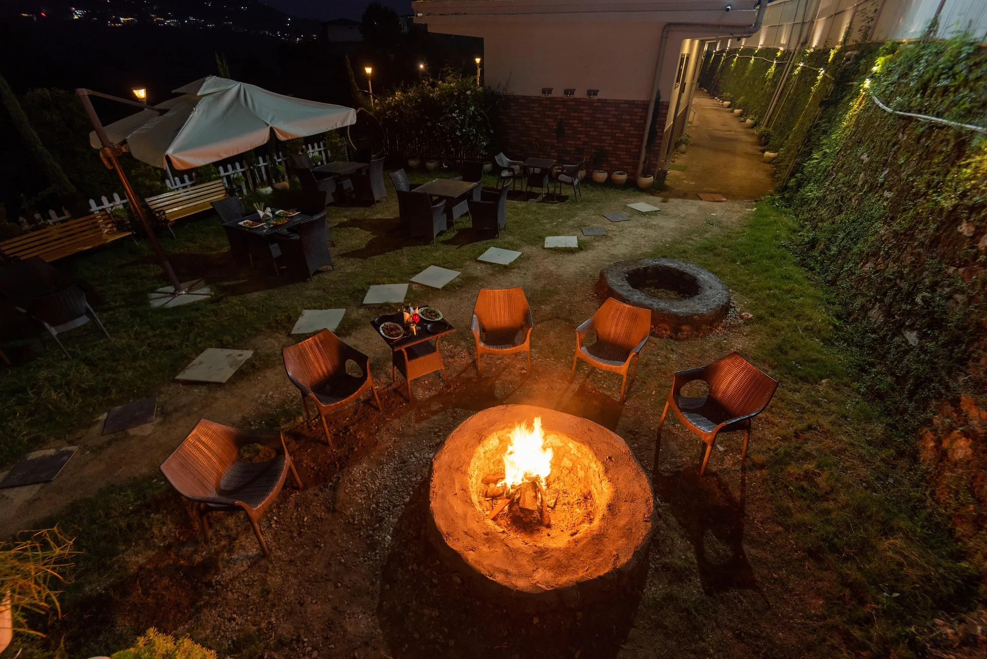 SL Manor Resort by Lawrence Hotels Outdoors