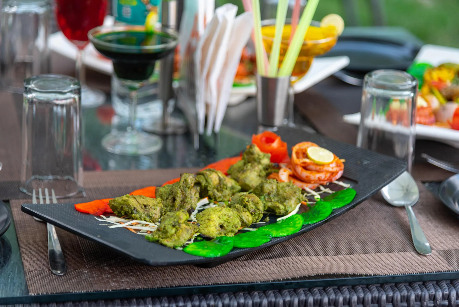 SL Manor Resort by Lawrence Hotels Restaurant