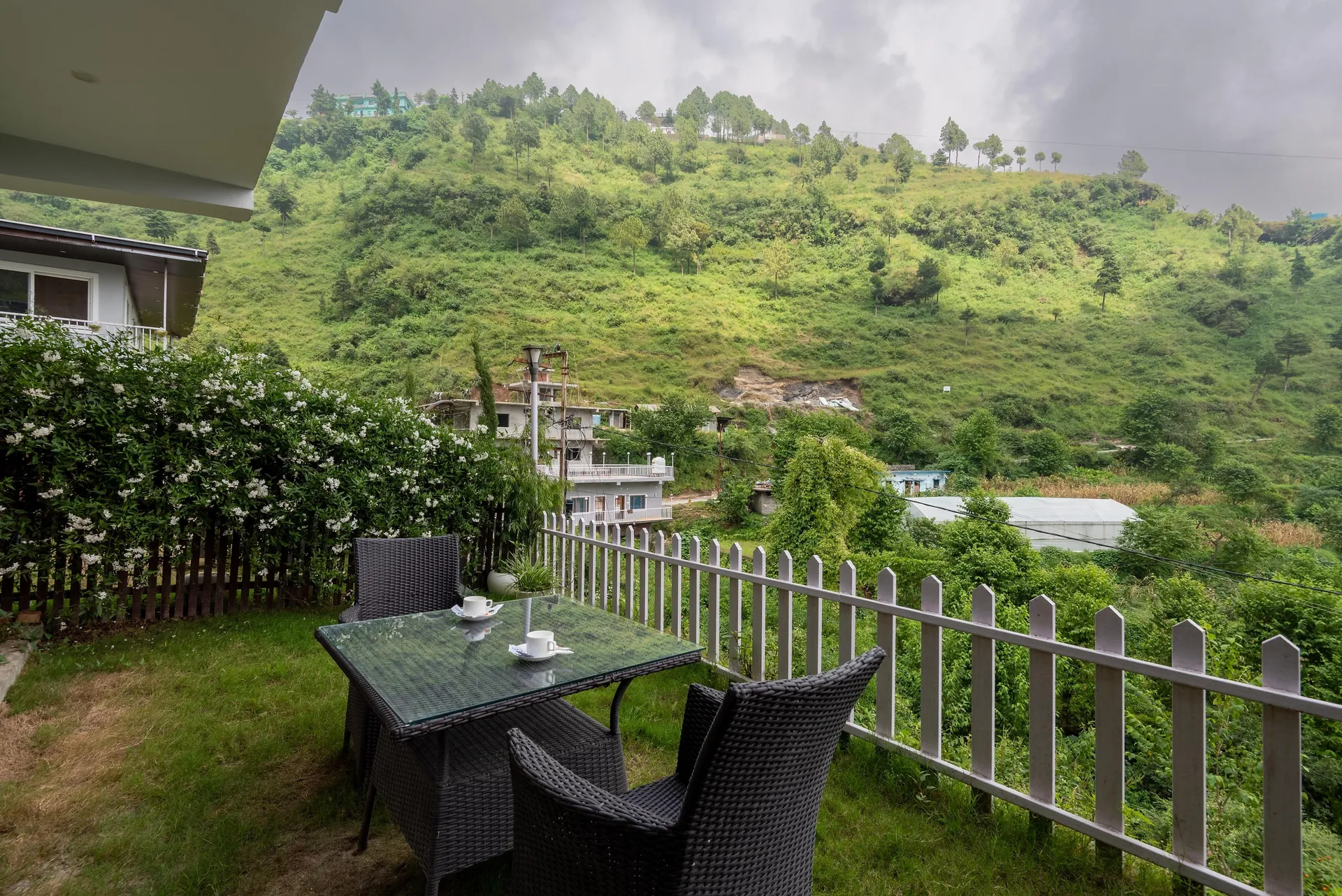 SL Manor Resort by Lawrence Hotels Room