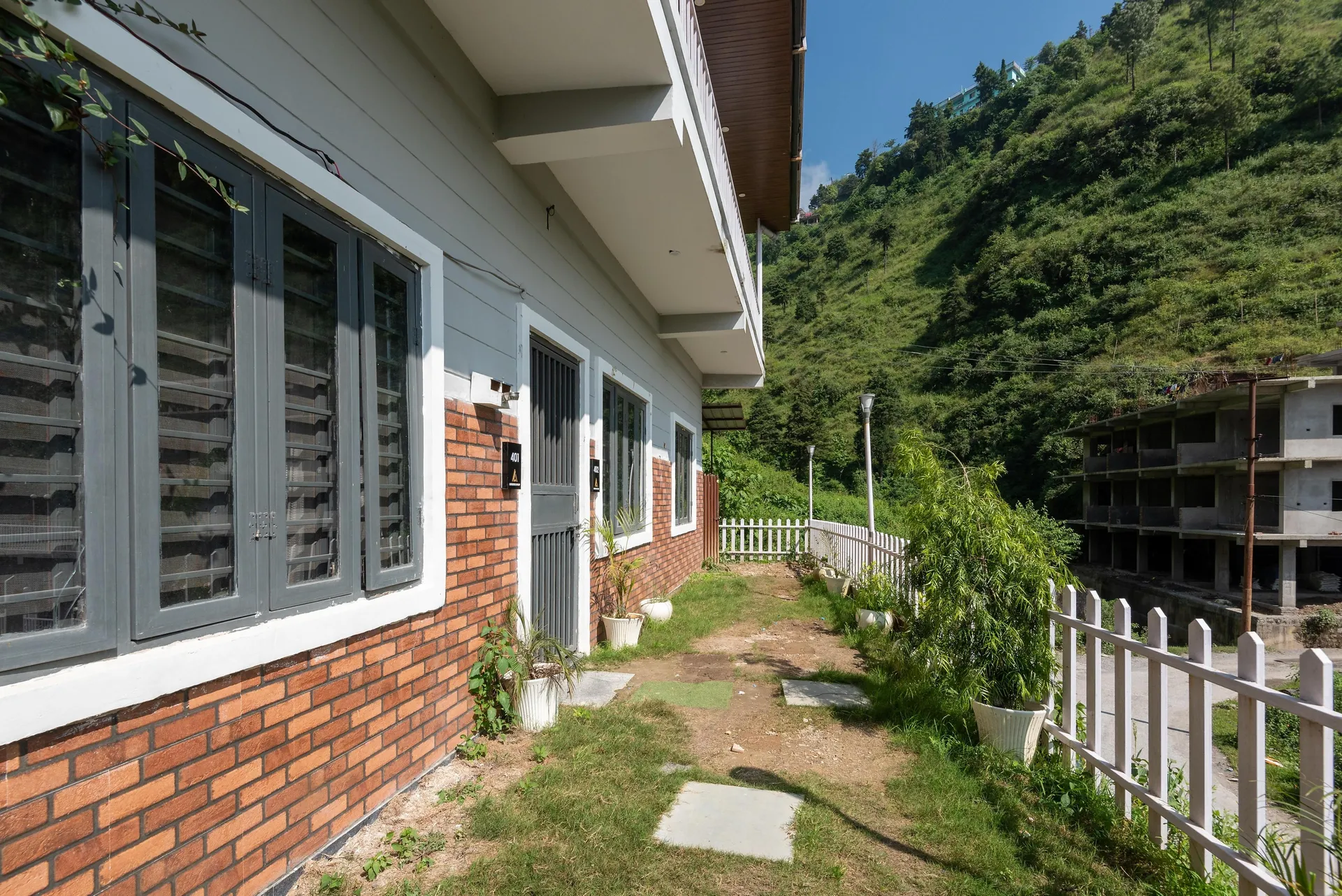 SL Manor Resort by Lawrence Hotels Room