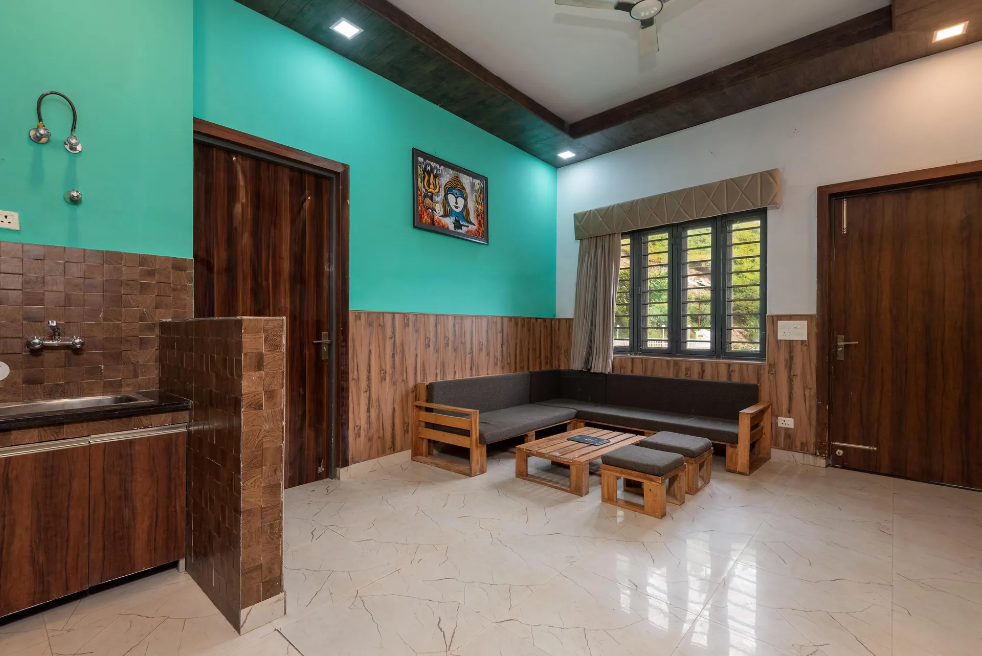 SL Manor Resort by Lawrence Hotels Room