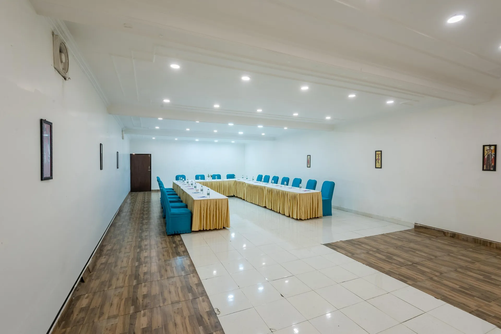 The Solitaire Resort by Lawrence Hotels Conference Room