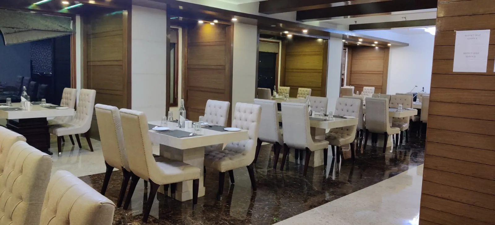 The Solitaire Resort by Lawrence Hotels Restaurant