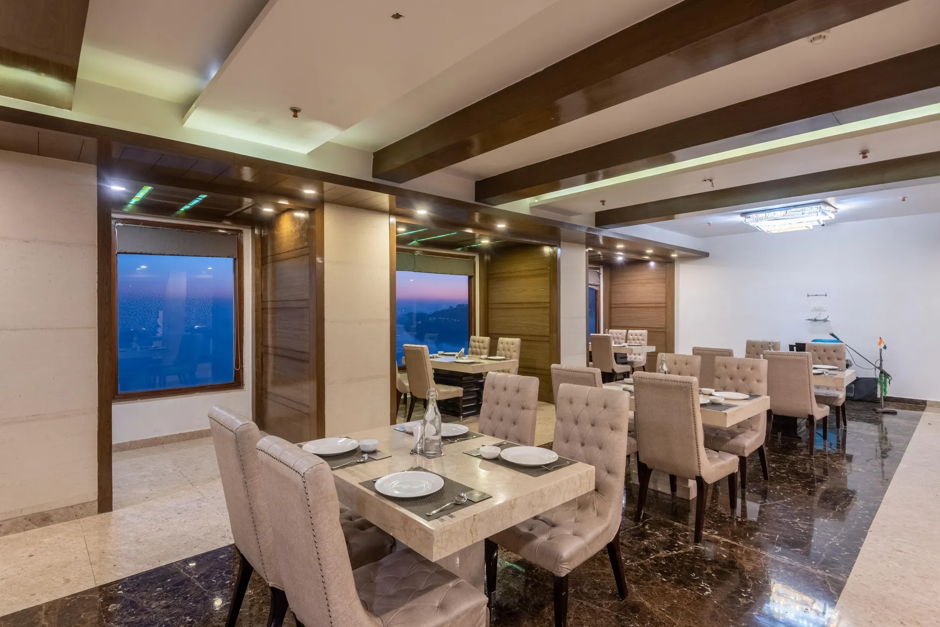 The Solitaire Resort by Lawrence Hotels Restaurant