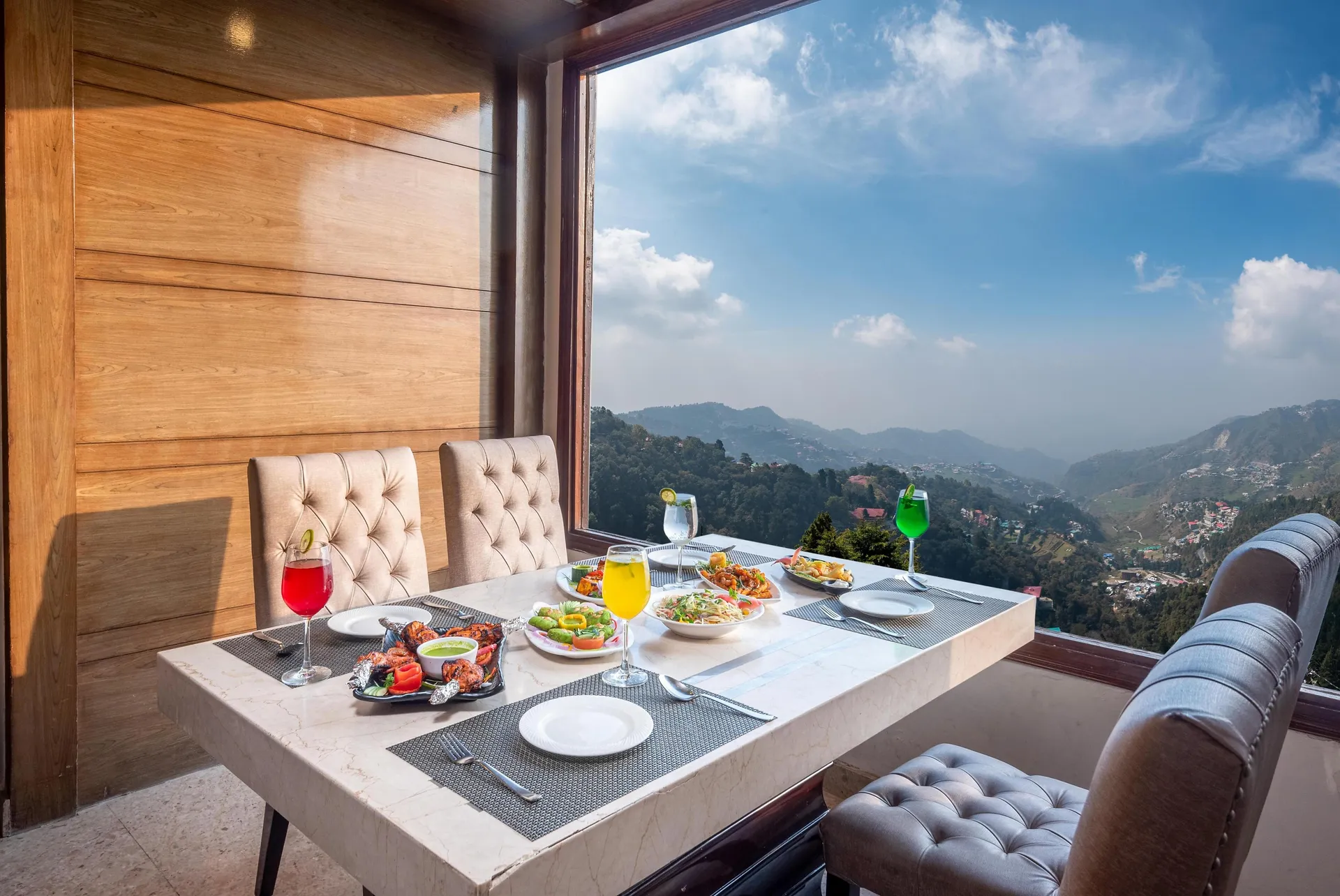 The Solitaire Resort by Lawrence Hotels Restaurant