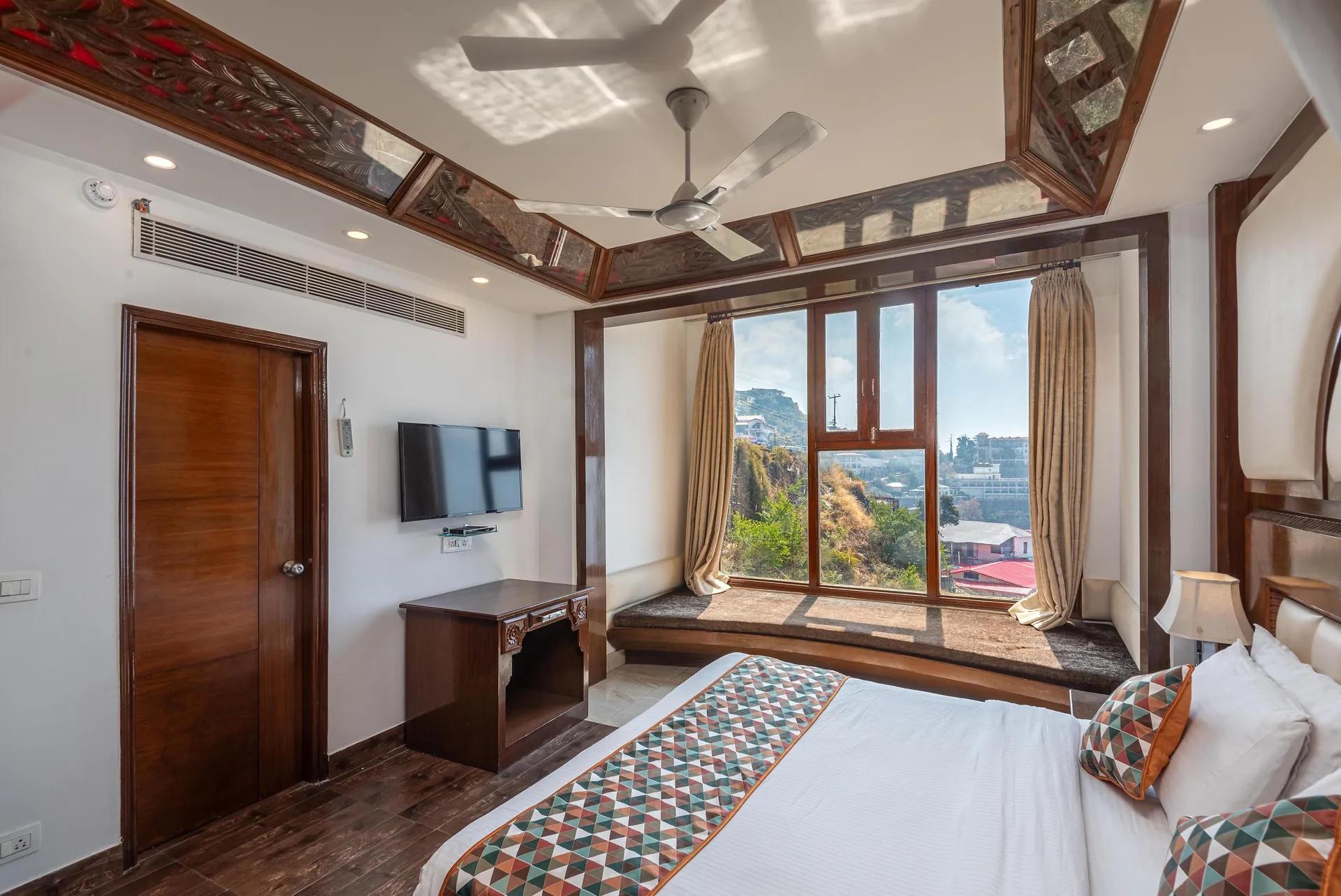 The Solitaire Resort by Lawrence Hotels Room