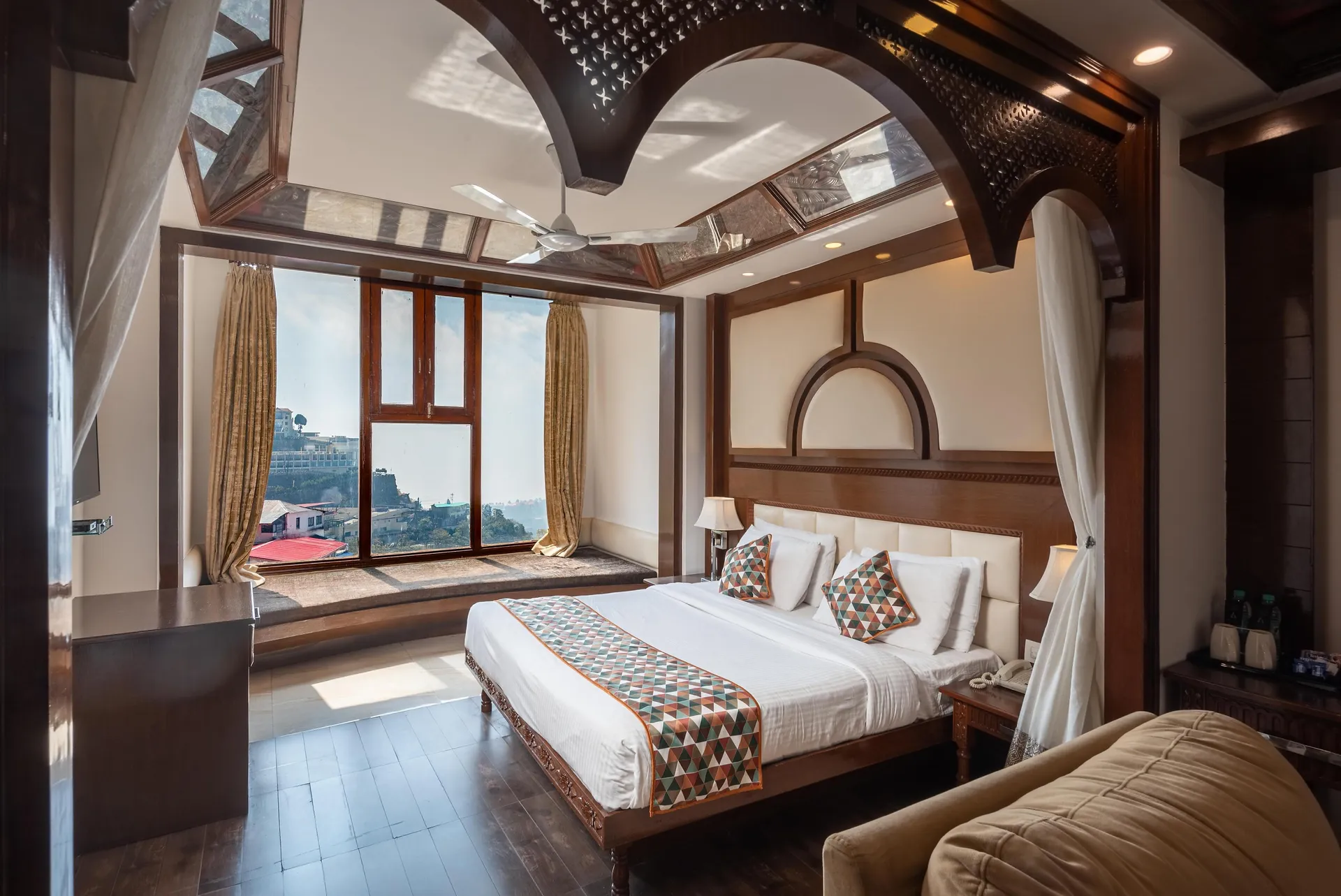 The Solitaire Resort by Lawrence Hotels Room