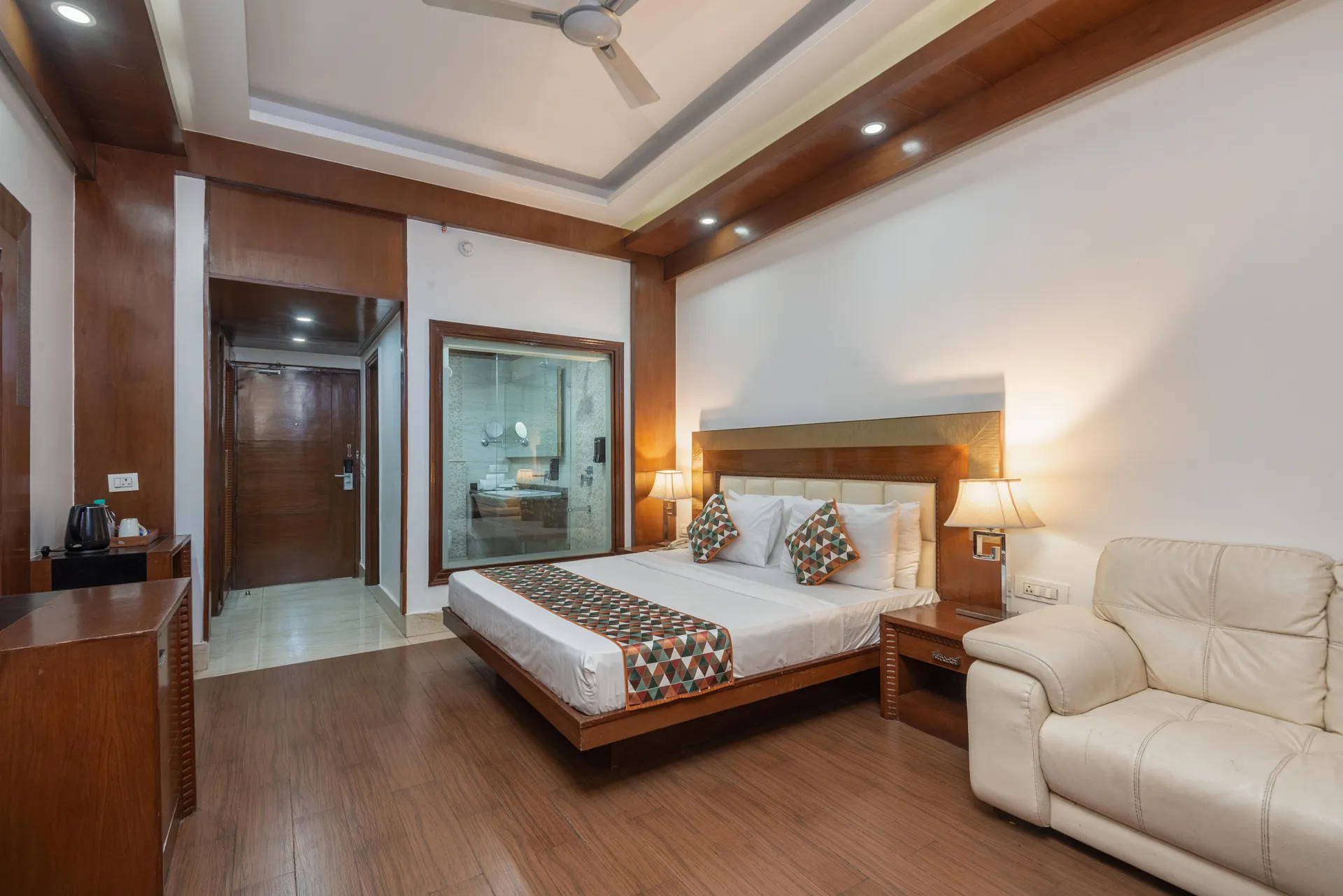 The Solitaire Resort by Lawrence Hotels Room