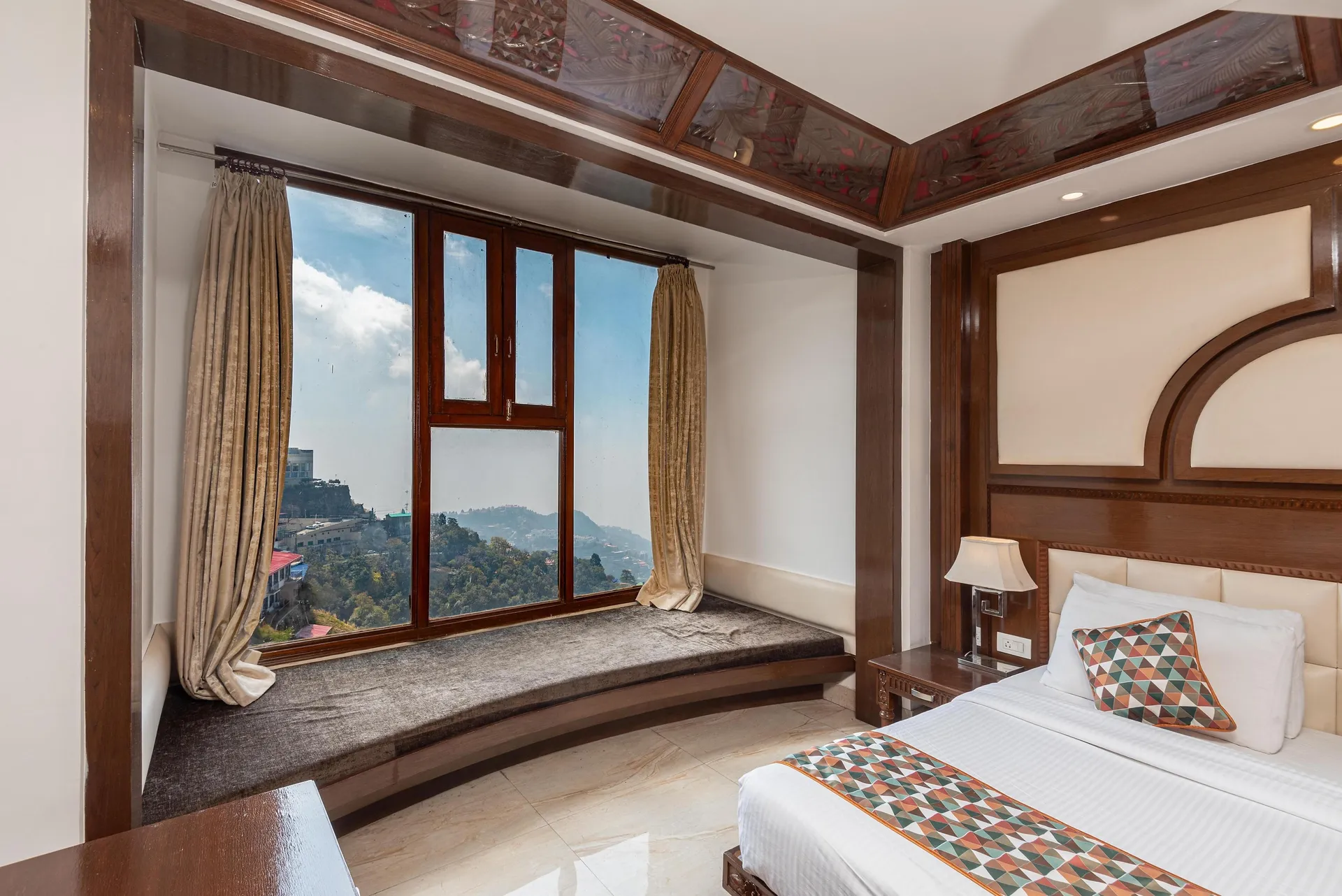 The Solitaire Resort by Lawrence Hotels Room