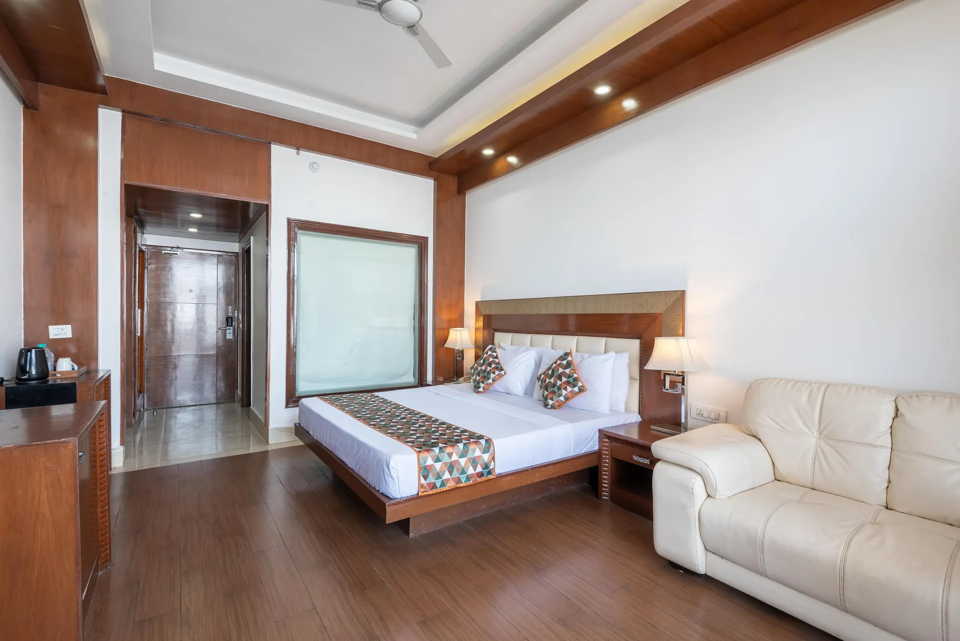 The Solitaire Resort by Lawrence Hotels Room