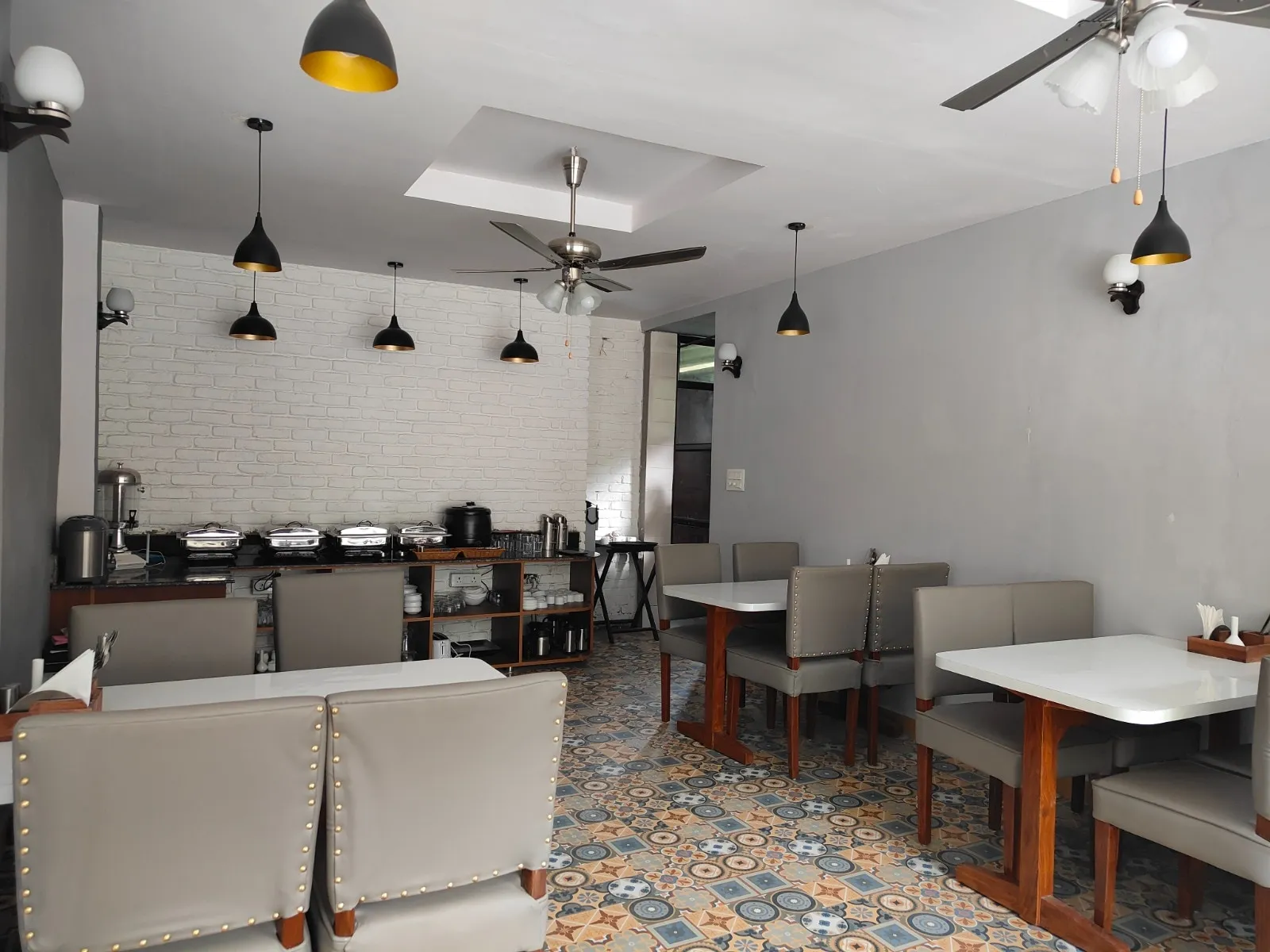 Aamod Feather Touch Restaurant
