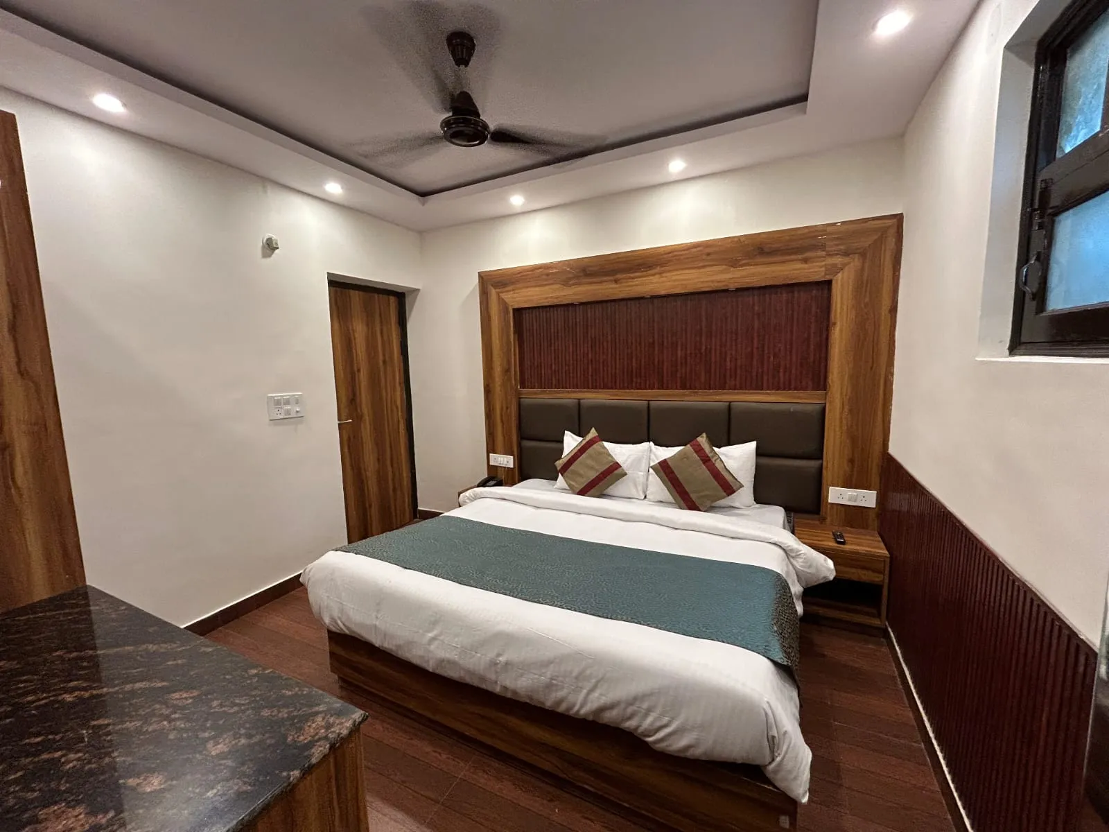 Aamod Feather Touch Room
