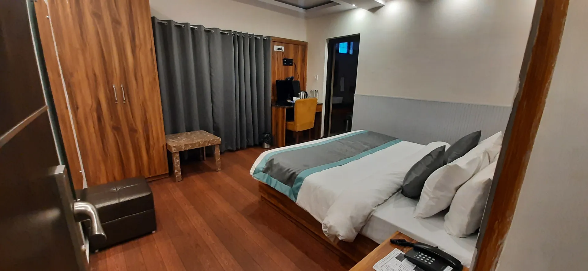 Aamod Feather Touch Room