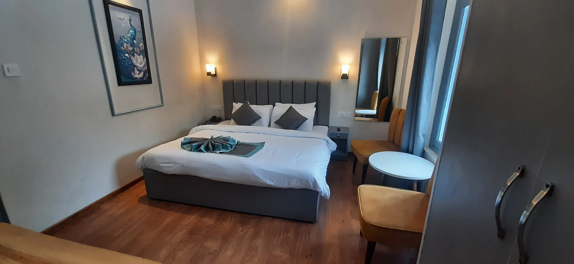 Aamod Feather Touch Room