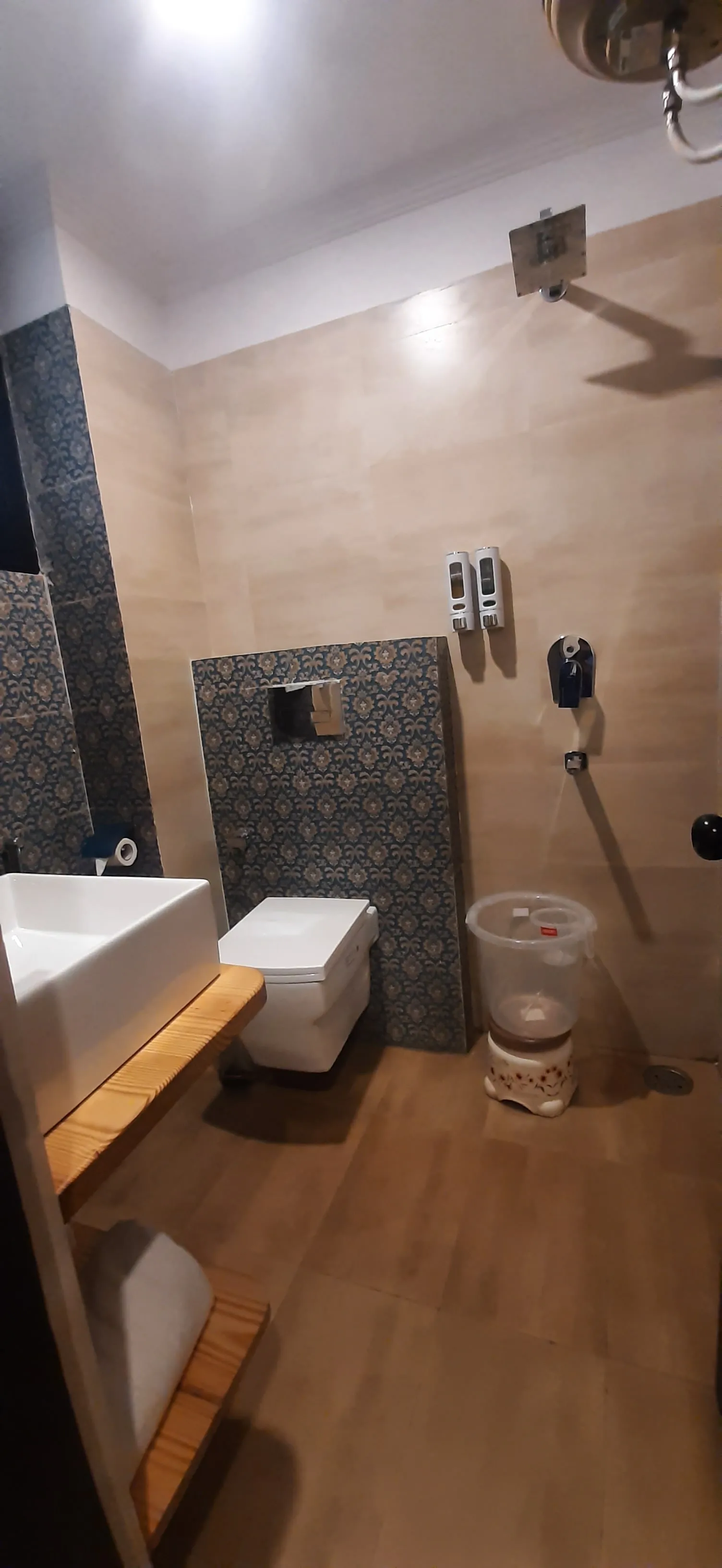 Aamod Feather Touch Room