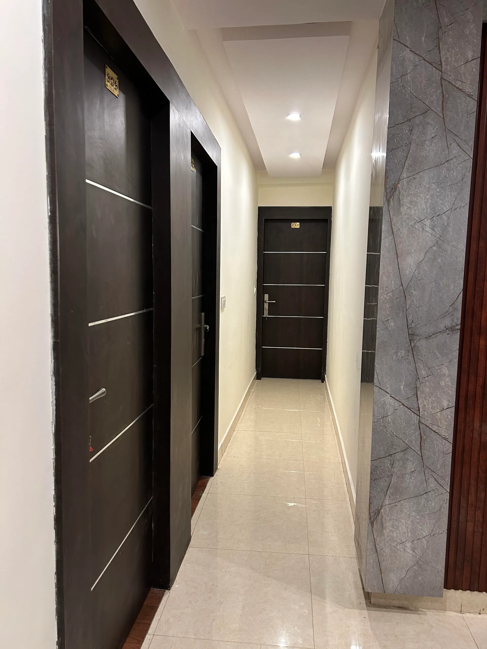 Aamod Feather Touch Room