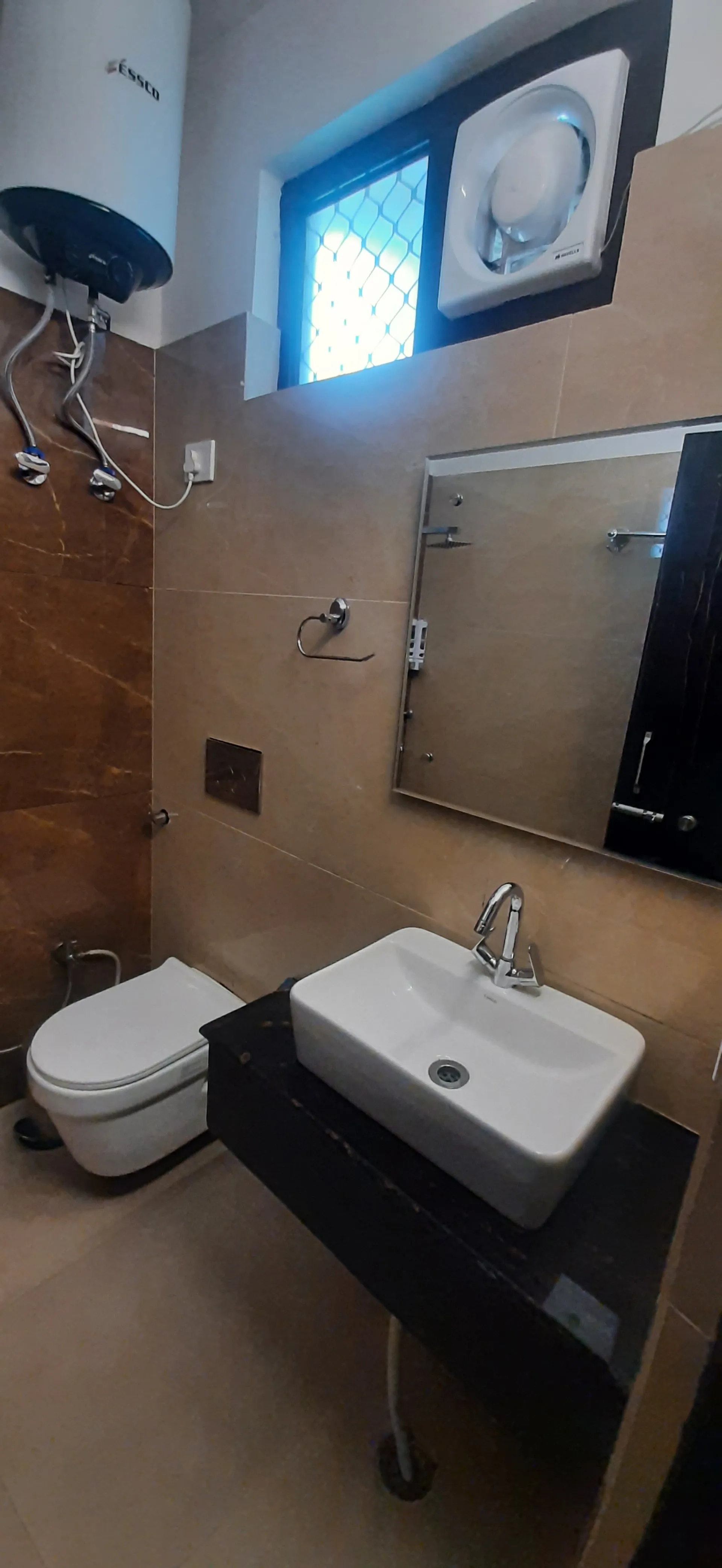 Aamod Feather Touch Room