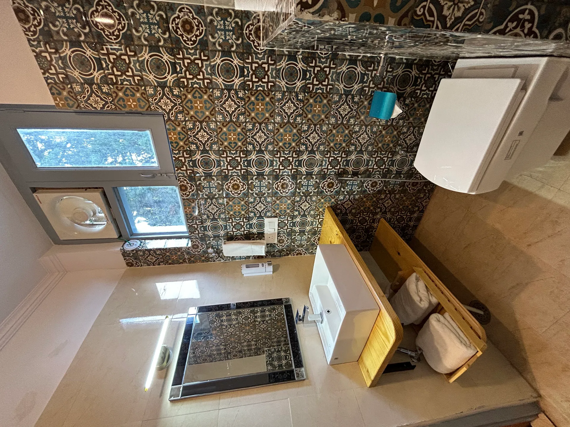 Aamod Feather Touch Washroom