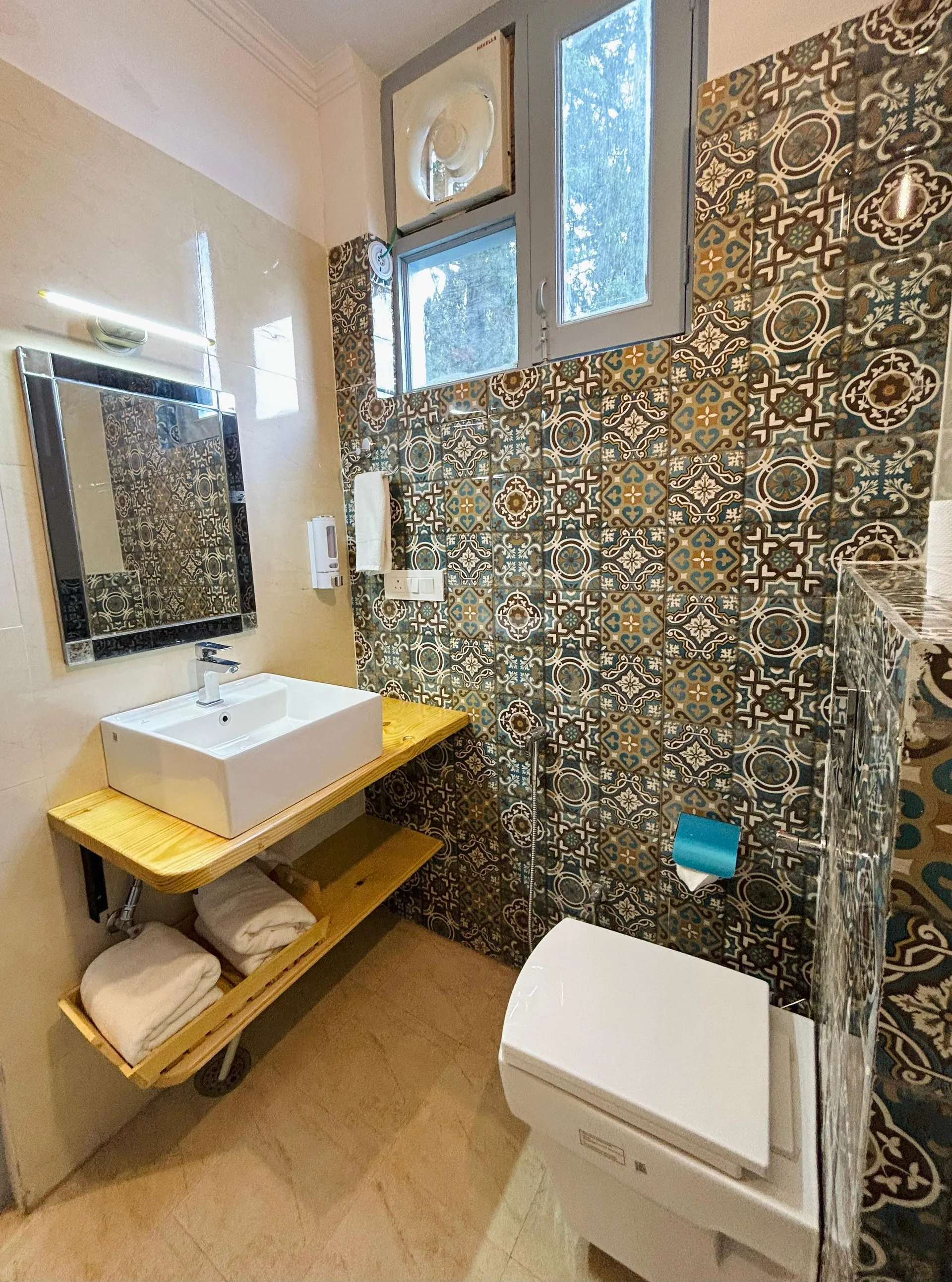 Aamod Feather Touch Washroom