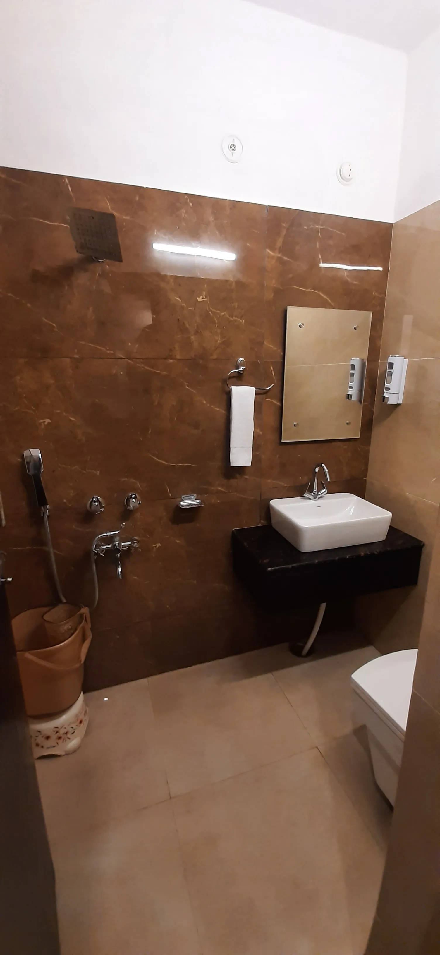 Aamod Feather Touch Washroom