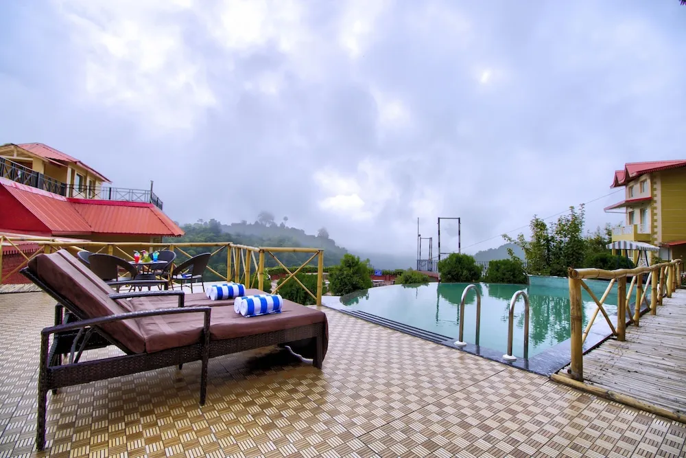 Cygnett Resort Mountain Breeze Outdoors
