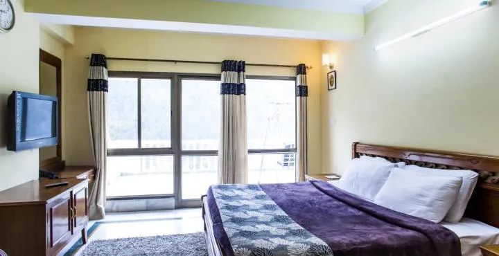 Dynasty Resort Room