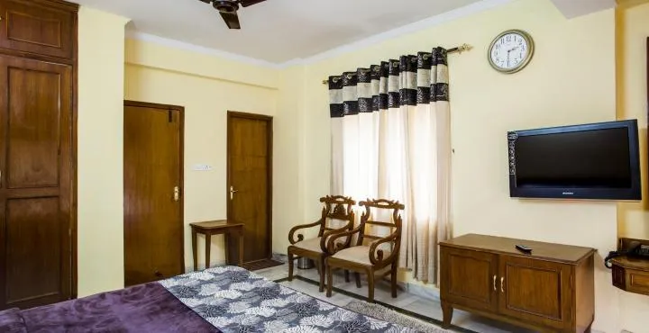 Dynasty Resort Room
