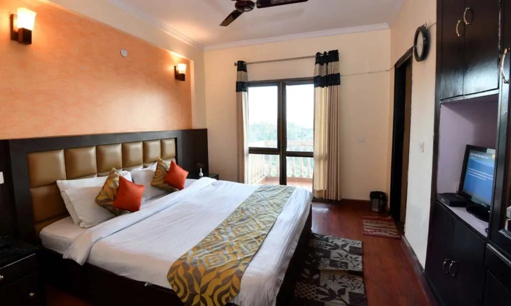 Dynasty Resort Room